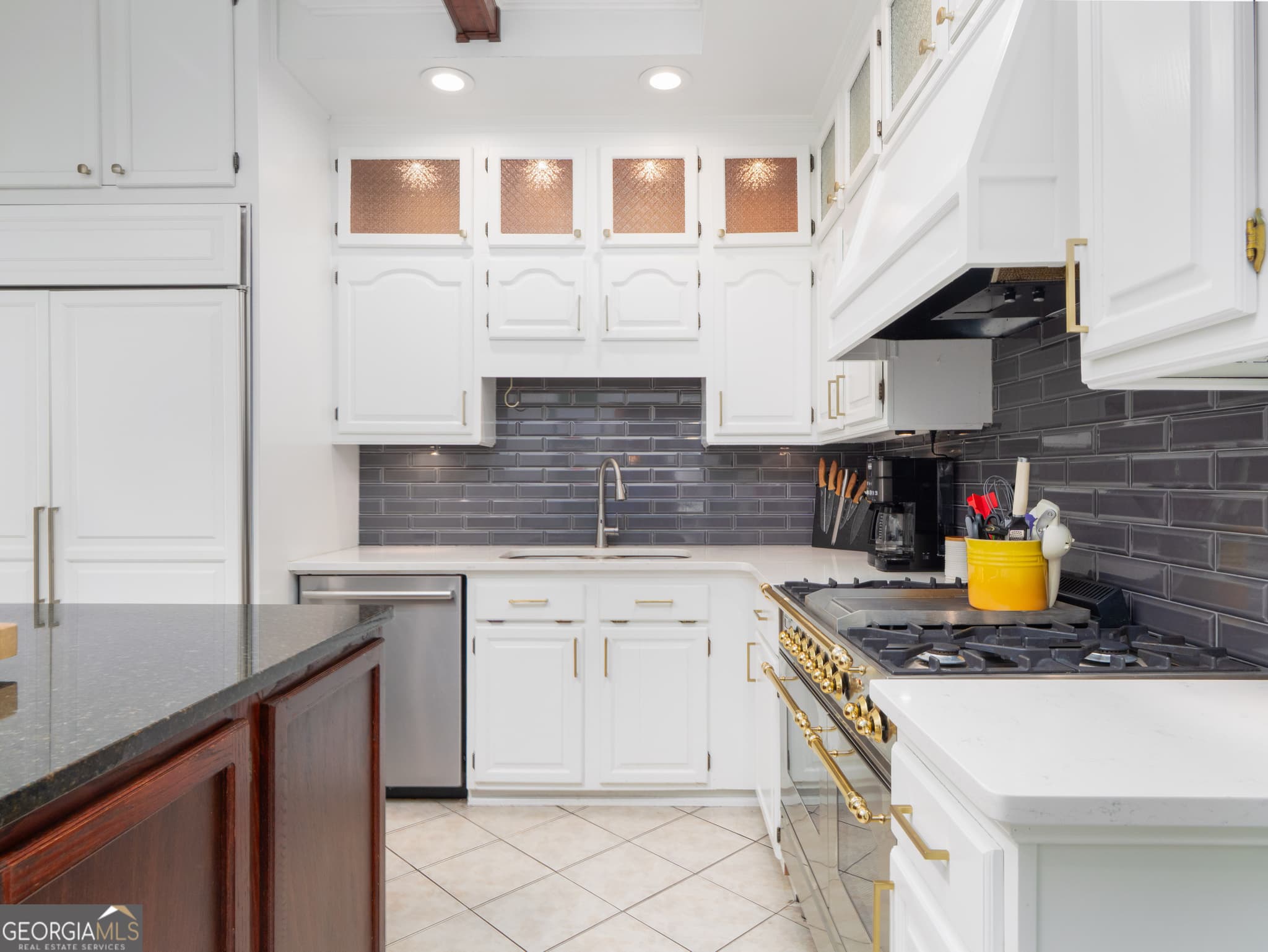 4 bedroom, 4 bathroom, 2,900 sq ft single family residence for sale at 708 London Street, Brunswick, GA 31520 — photo 3