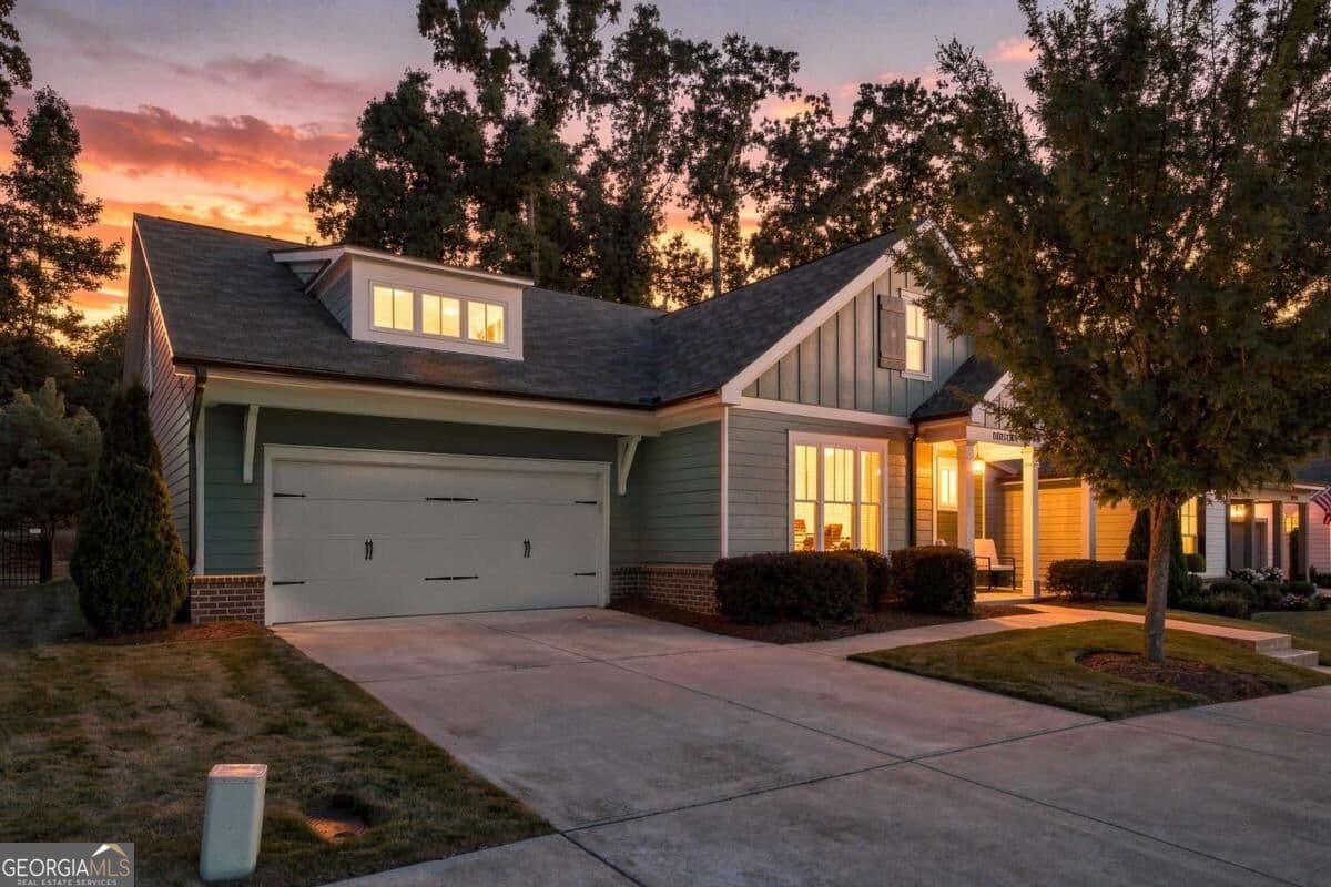 4 bedroom, 3 bathroom, 2,629 sq ft single family residence for sale at 252 Saratoga Drive, Acworth, GA 30102 — photo 3