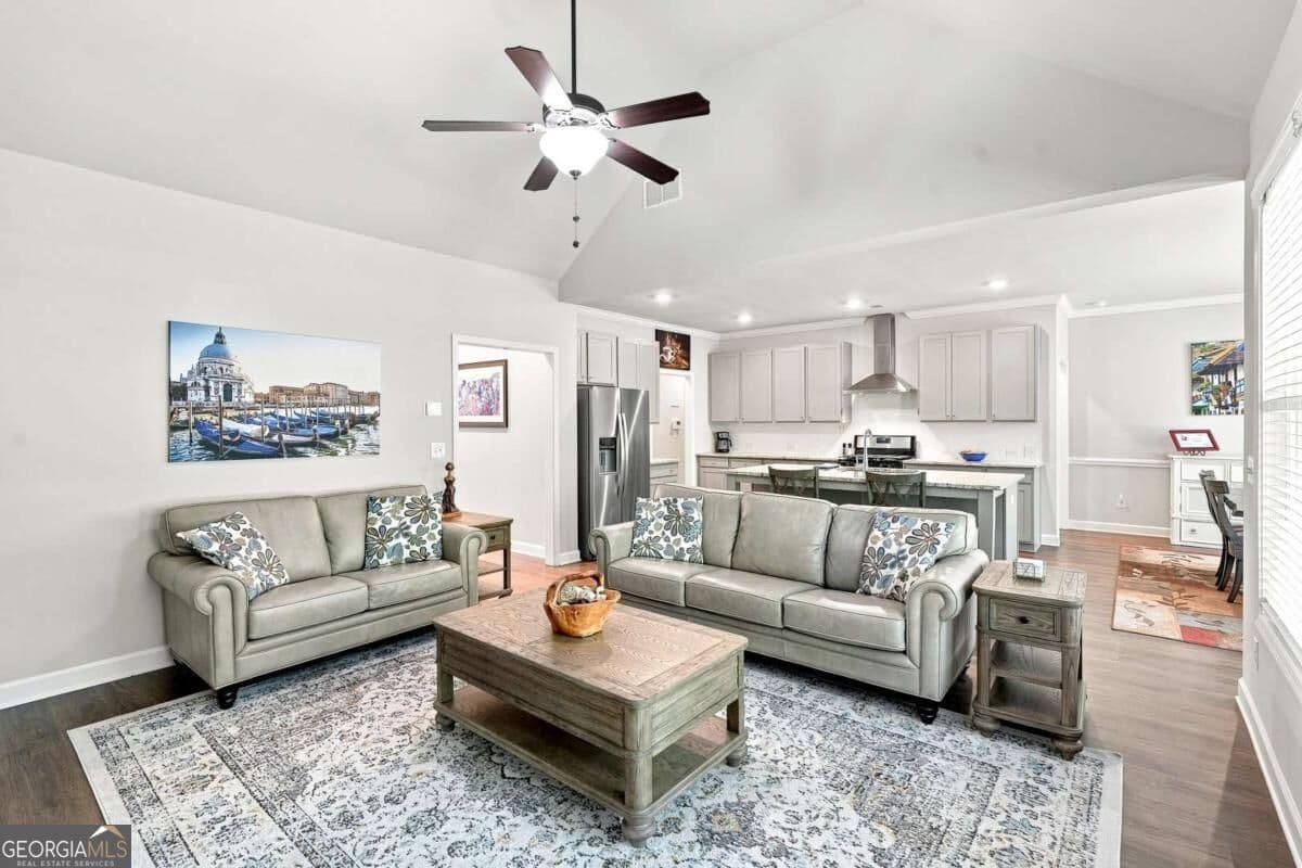 4 bedroom, 3 bathroom, 2,629 sq ft single family residence for sale at 252 Saratoga Drive, Acworth, GA 30102 — photo 5
