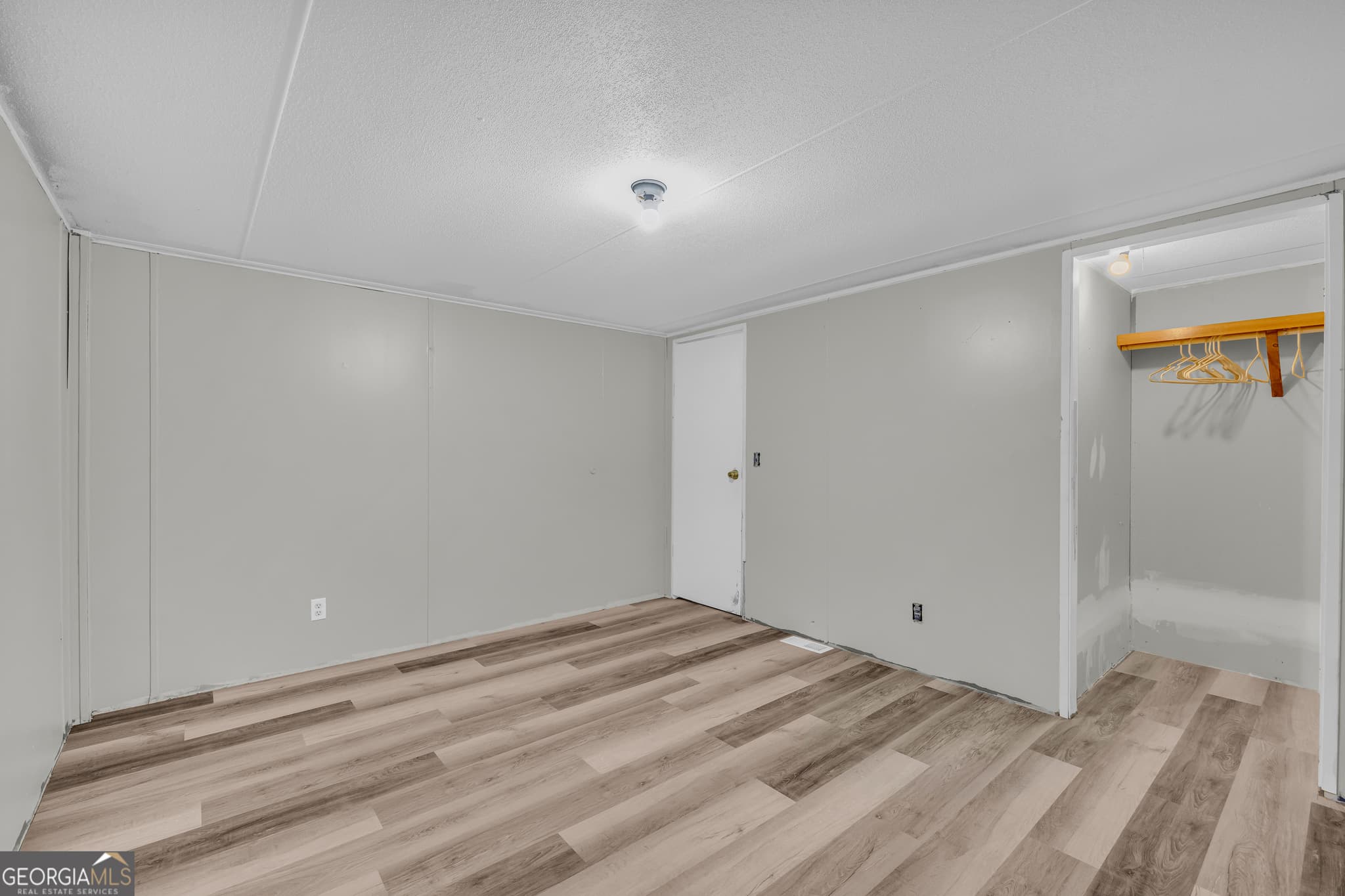 3 bedroom, 2 bathroom, 1,680 sq ft manufactured home,single family residence for sale at 35 Jordan Loop, Toccoa, GA 30577 — photo 7