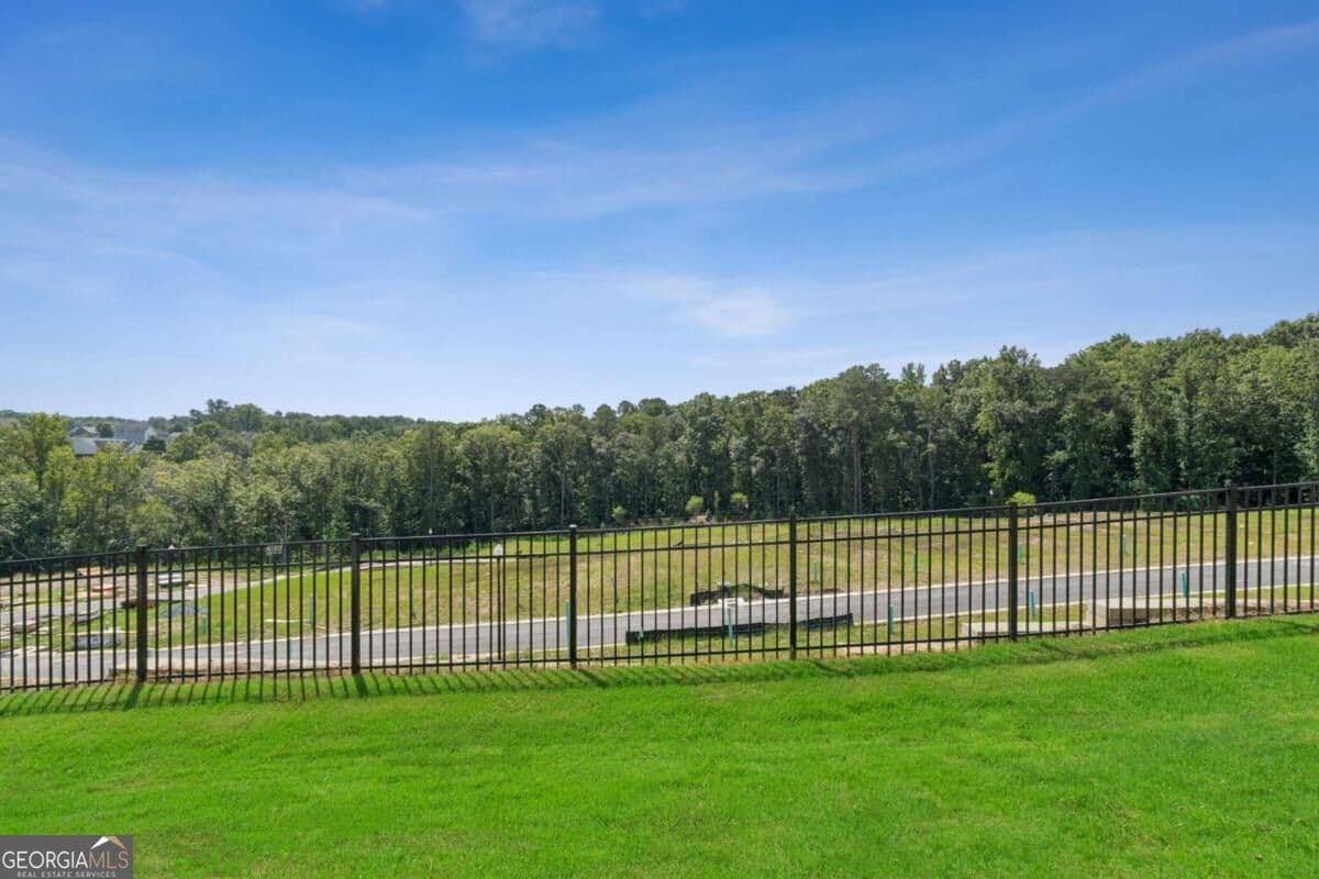 3 bedroom, 2.5 bathroom, 1,910 sq ft townhouse for sale at 202 Redbud Road, Canton, GA 30114 — photo 3