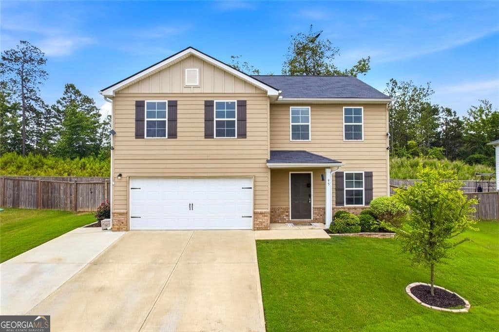 4 bedroom, 2.5 bathroom, 2,192 sq ft single family residence sold at 95 Oxford Lane, Kingston, GA 30145