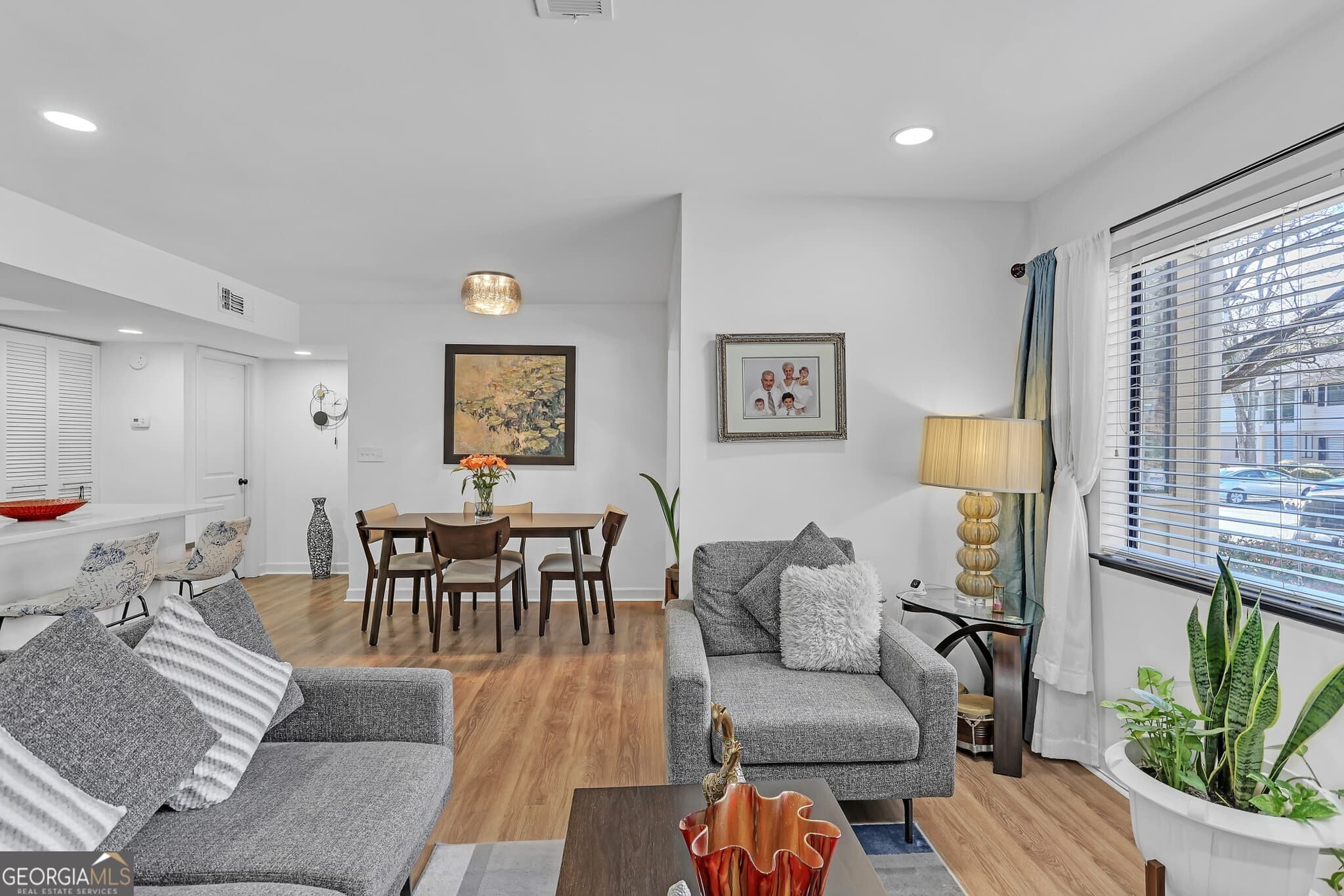 1 bedroom, 1 bathroom, 794 sq ft condominium sold at 1211 Wingate Way, Atlanta, GA 30350