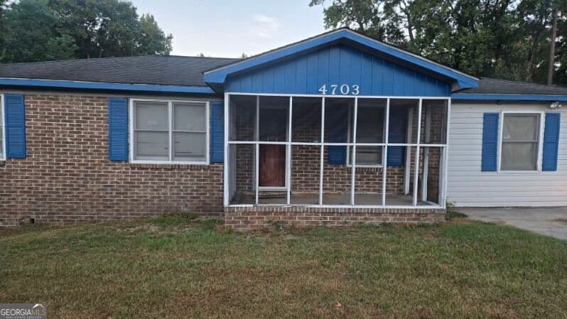 3 bedroom, 1 bathroom, 1,456 sq ft single family residence for sale at 4703 Wilson Road, Macon, GA 31206 — photo 1 of 24