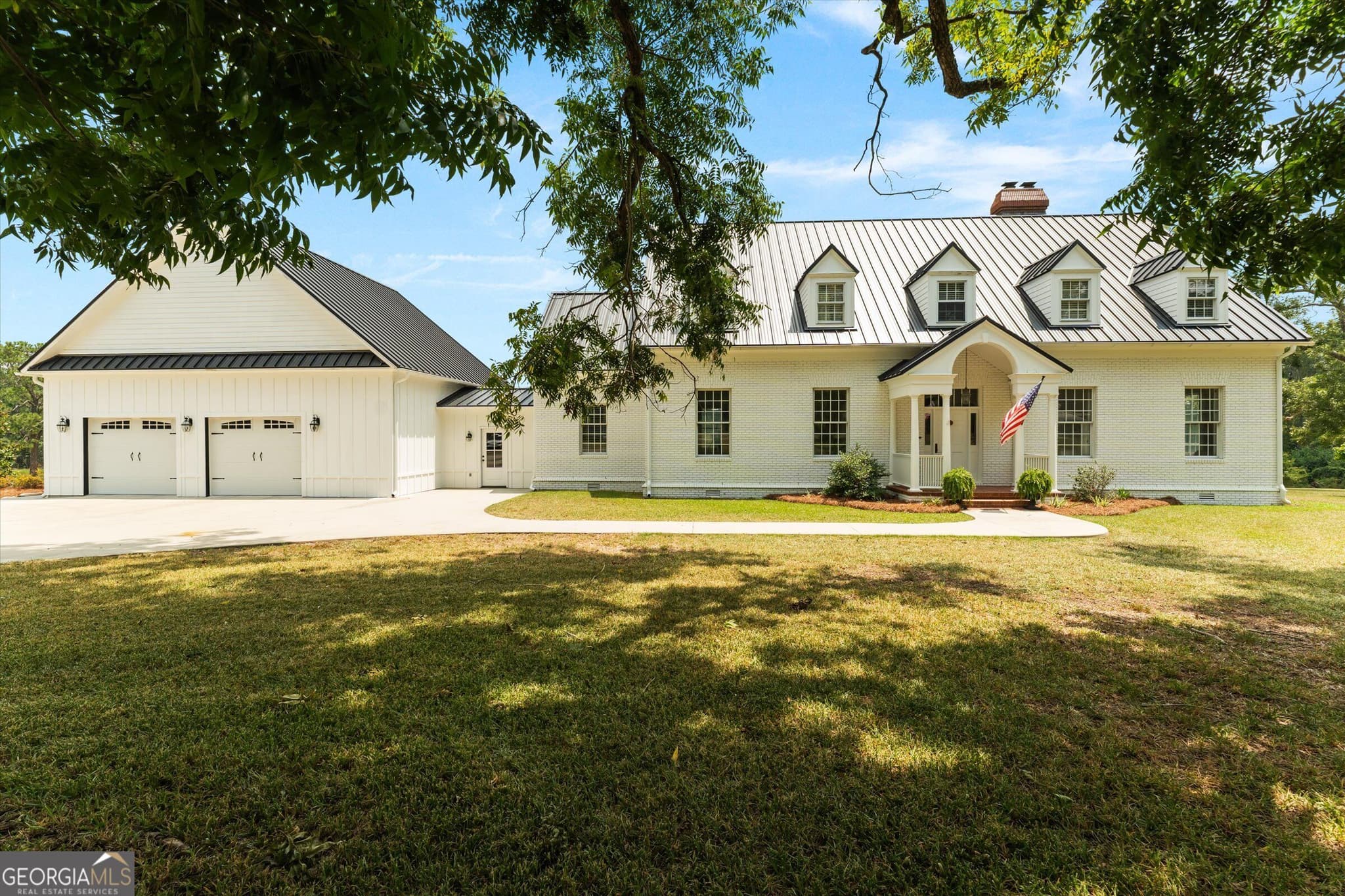 4 bedroom, 2.5 bathroom, 3,216 sq ft single family residence for sale at 2224 Chainey Briar Road, Metter, GA 30439