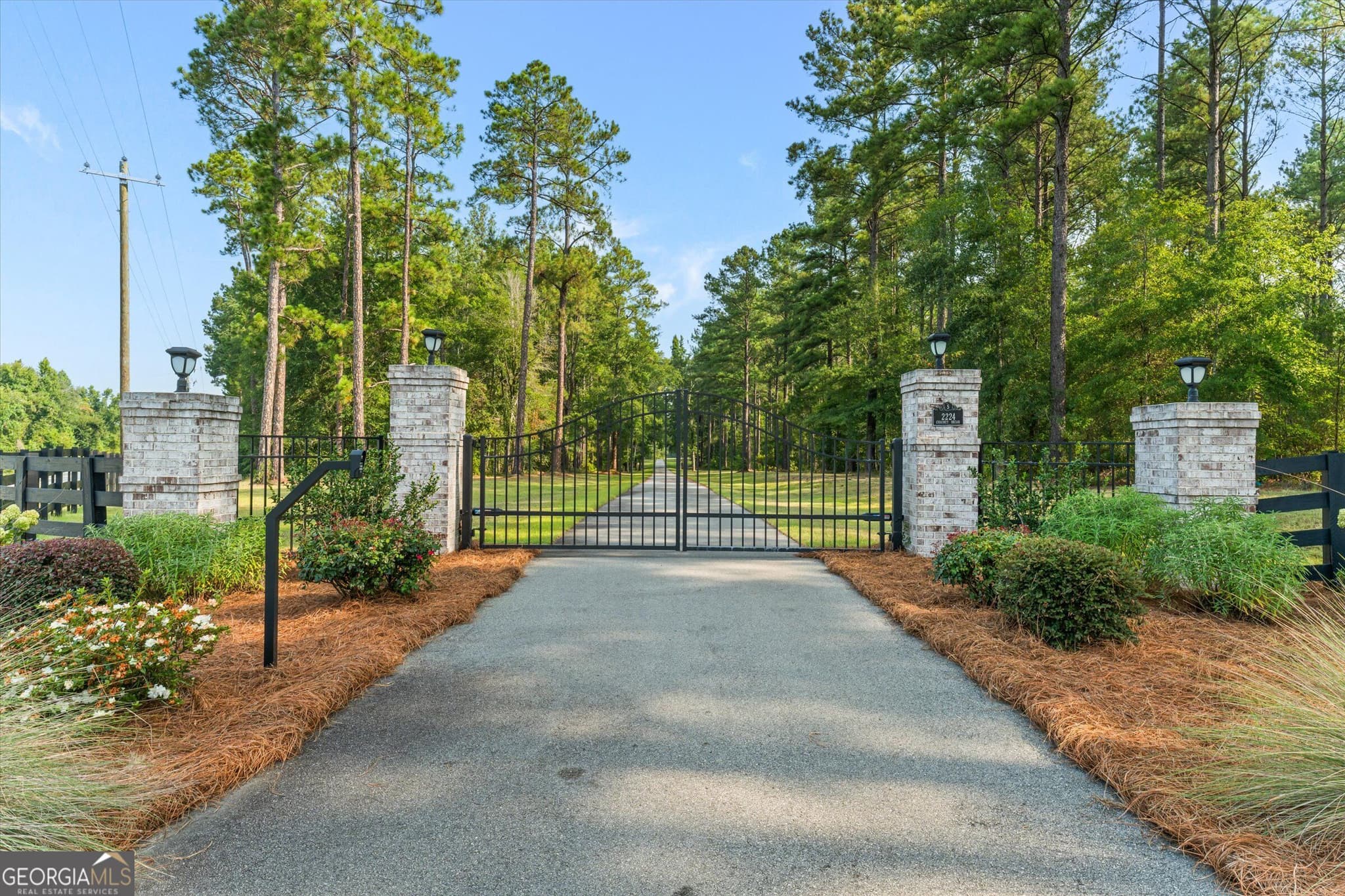 4 bedroom, 2.5 bathroom, 3,216 sq ft single family residence for sale at 2224 Chainey Briar Road, Metter, GA 30439 — photo 5