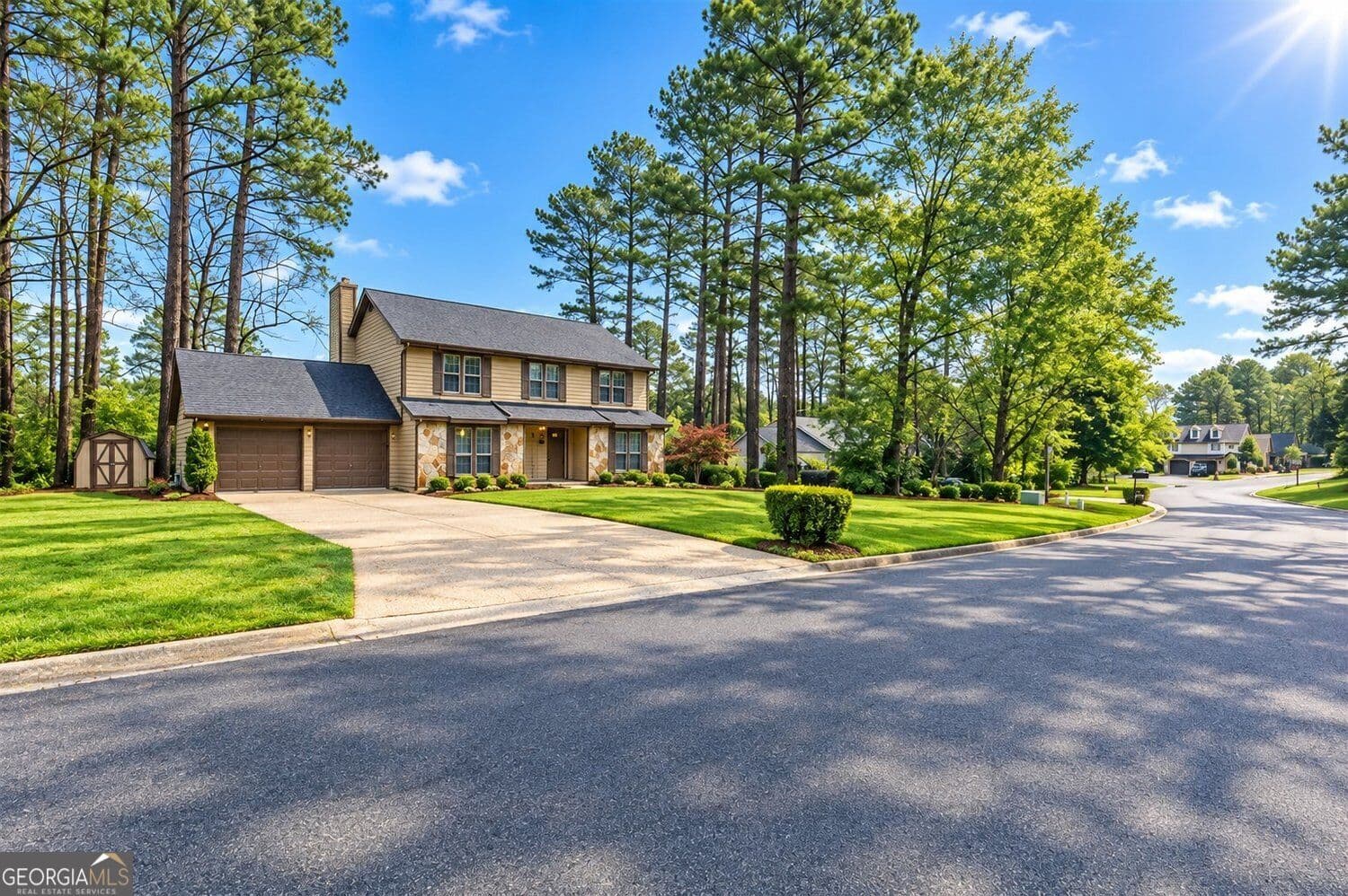 4 bedroom, 3 bathroom, 2,516 sq ft single family residence for sale at 521 Roys Court, Lawrenceville, GA 30044