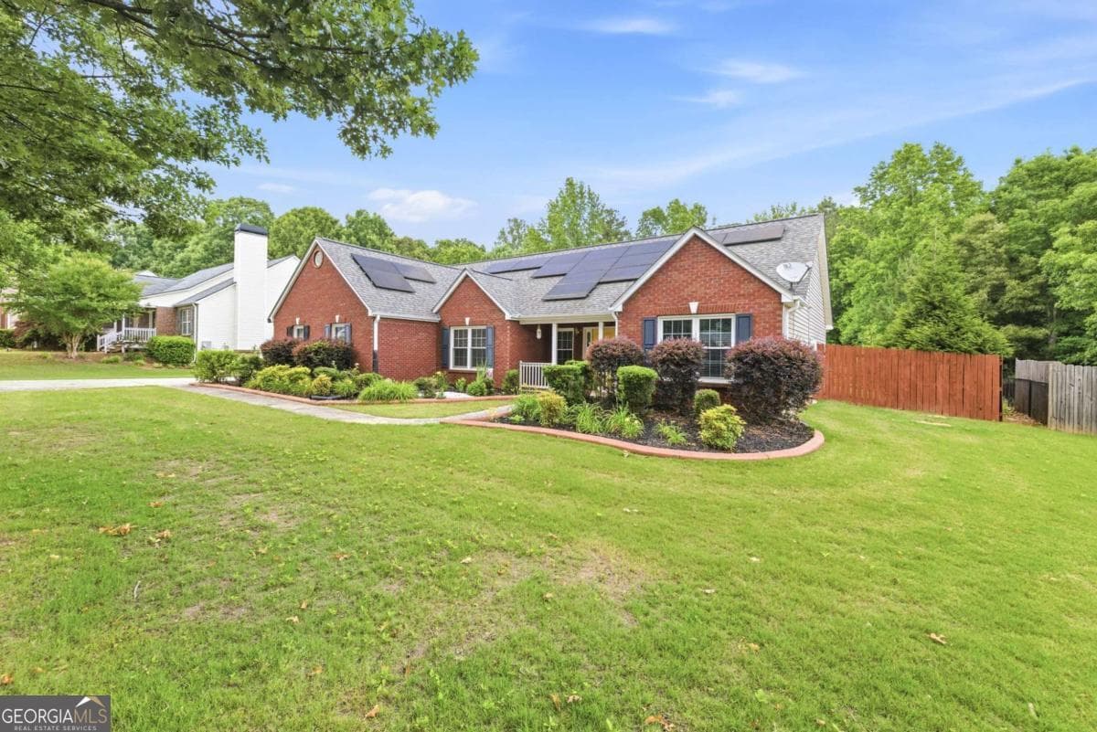 3 bedroom, 2 bathroom, 1,659 sq ft single family residence sold at 516 Ansley Forest Drive, Monroe, GA 30655