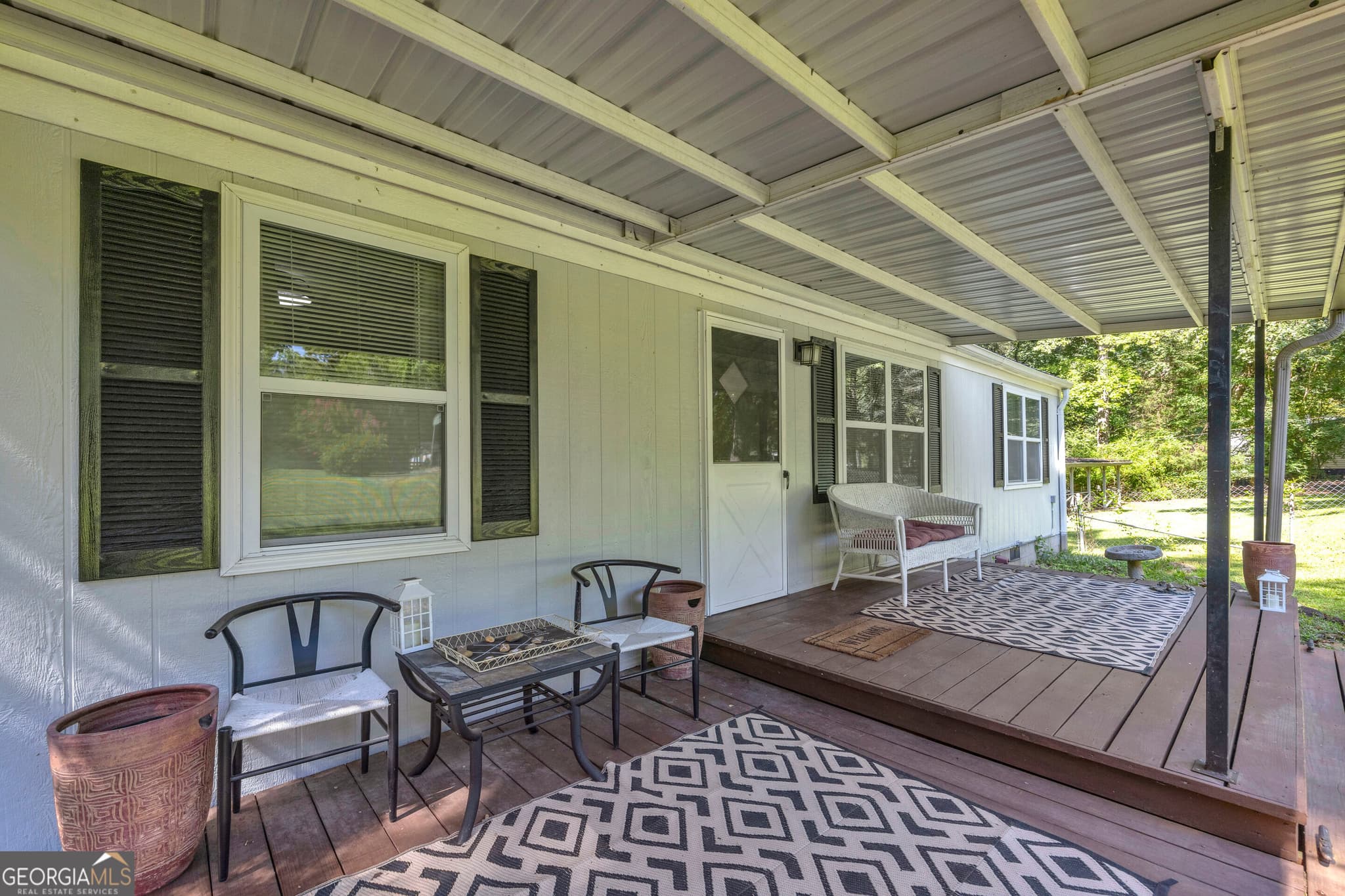 3 bedroom, 2 bathroom, 960 sq ft manufactured home,single family residence for sale at 121 Lake View Court, Lavonia, GA 30553 — photo 2