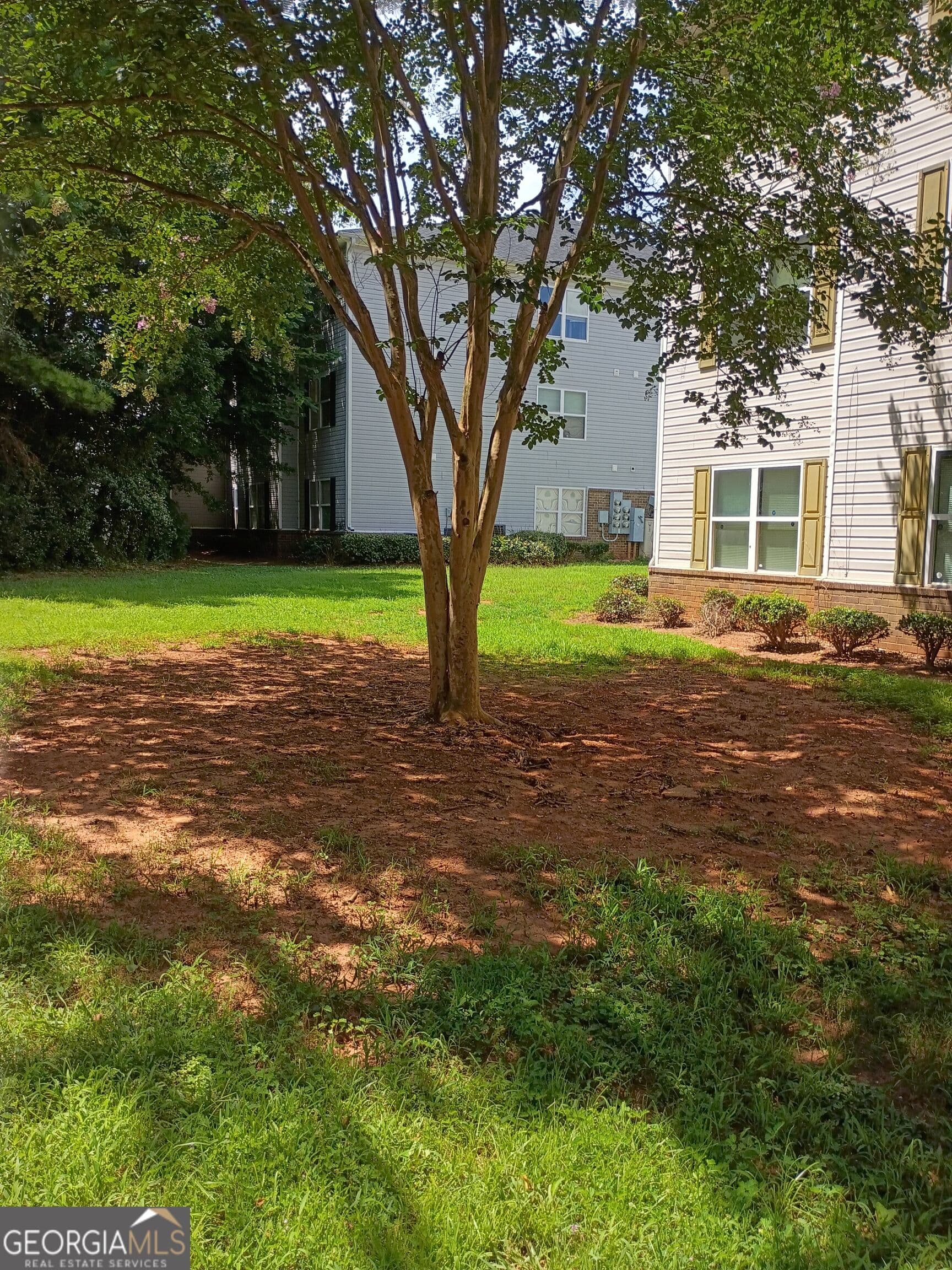 3 bedroom, 2 bathroom, 1,292 sq ft condominium for sale at 6304 Waldrop Place, Decatur, GA 30034 — photo 6