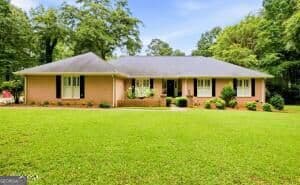 3 bedroom, 2.5 bathroom, 2,406 sq ft single family residence for sale at 595 Heritage Drive, Macon, GA 31210 — photo 1 of 38