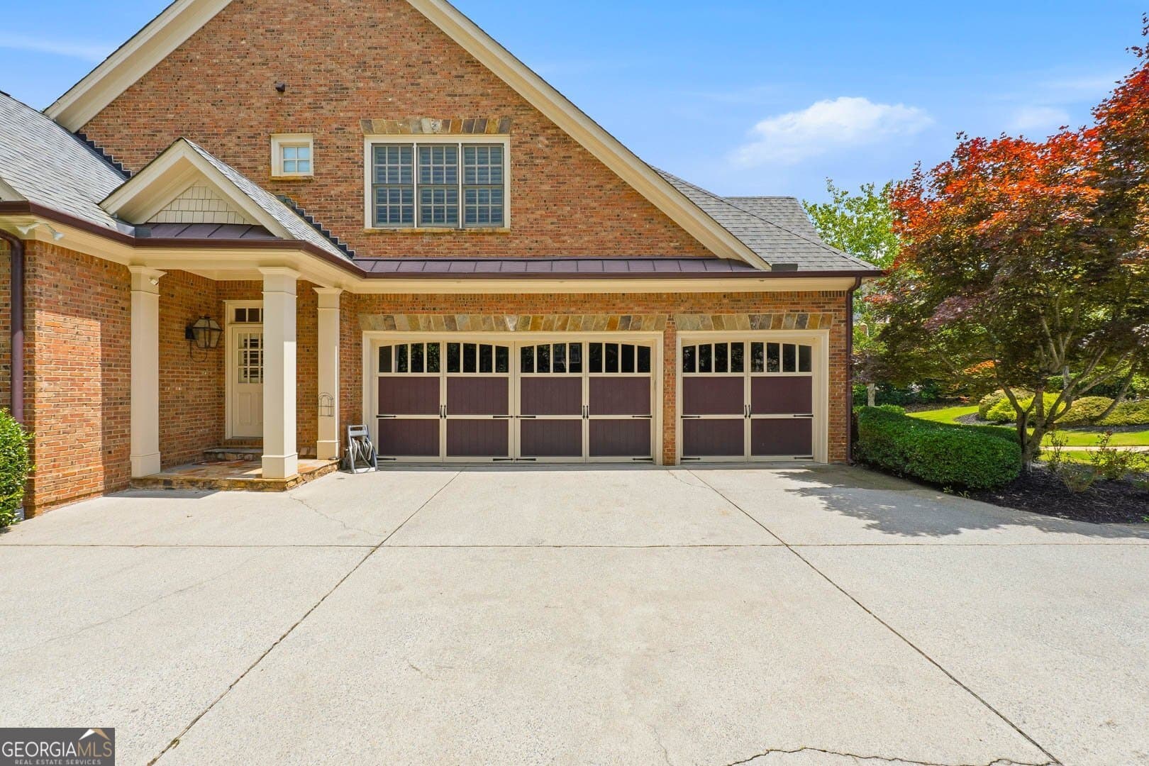 6 bedroom, 6.5 bathroom, 7,383 sq ft single family residence for sale at 6244 Arnall Court, Acworth, GA 30101 — photo 6