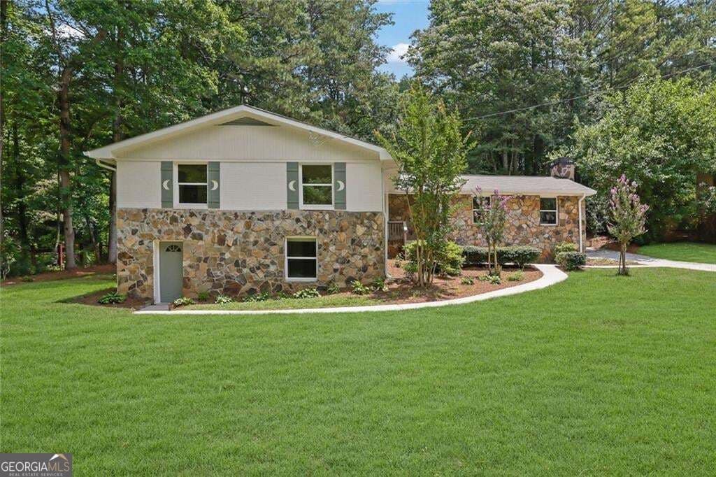 4 bedroom, 2 bathroom, 2,526 sq ft single family residence for sale at 2270 Addison Road, Marietta, GA 30066 — photo 1 of 36