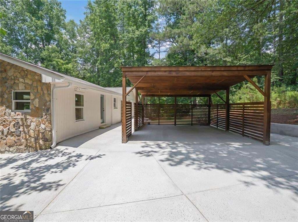 4 bedroom, 2 bathroom, 2,526 sq ft single family residence for sale at 2270 Addison Road, Marietta, GA 30066 — photo 5