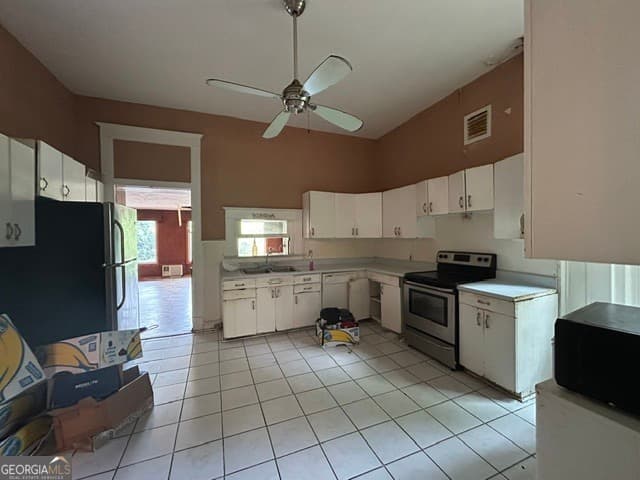 3 bedroom, 3 bathroom, 3,975 sq ft single family residence for sale at 306 Ramsey Street, Dublin, GA 31021 — photo 6