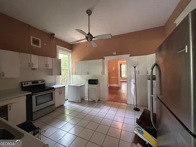 3 bedroom, 3 bathroom, 3,975 sq ft single family residence for sale at 306 Ramsey Street, Dublin, GA 31021 — photo 5