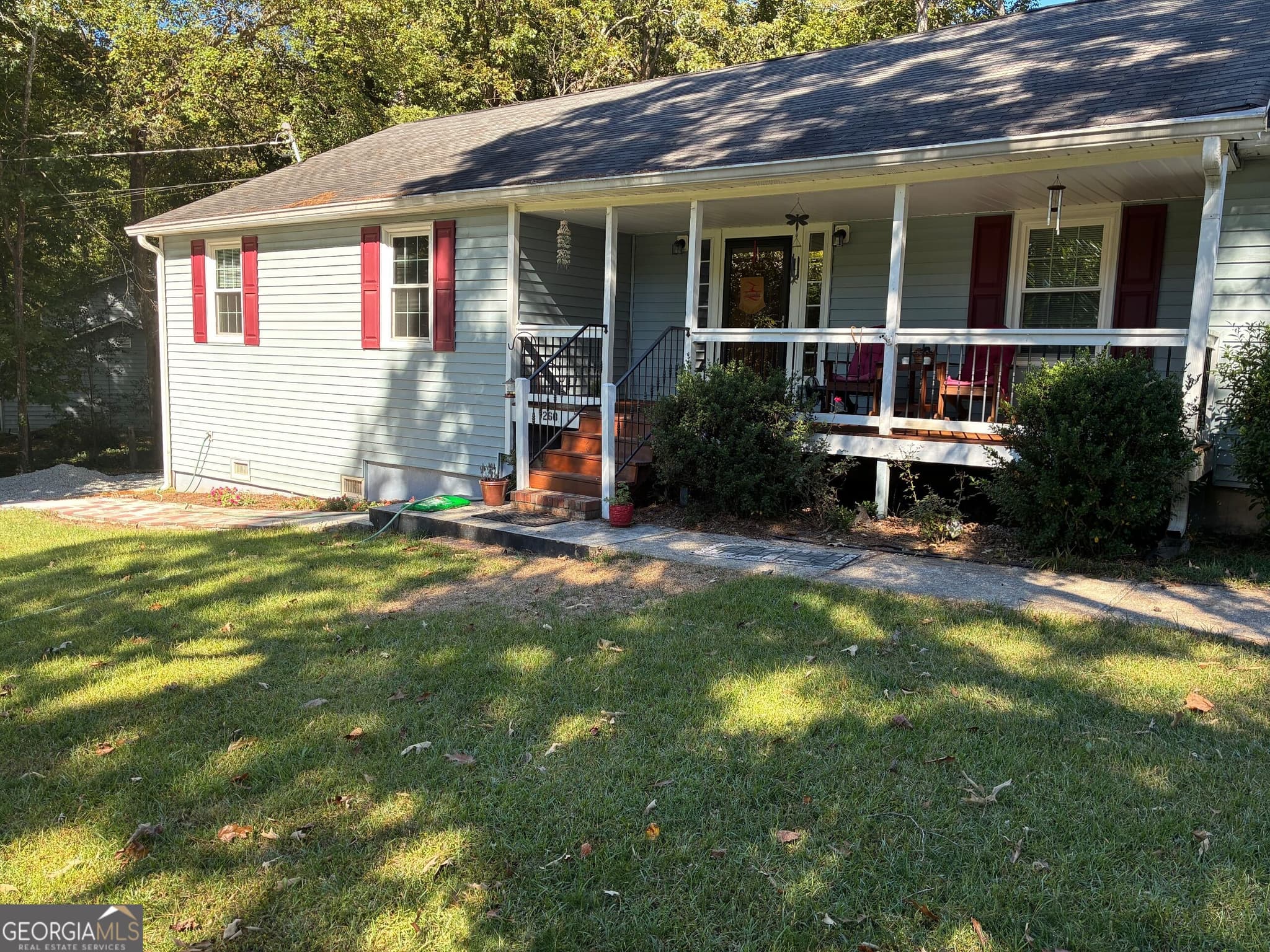3 bedroom, 2 bathroom, 1,640 sq ft single family residence for sale at 260 Cottonpatch Road, Lawrenceville, GA 30046 — photo 1 of 24