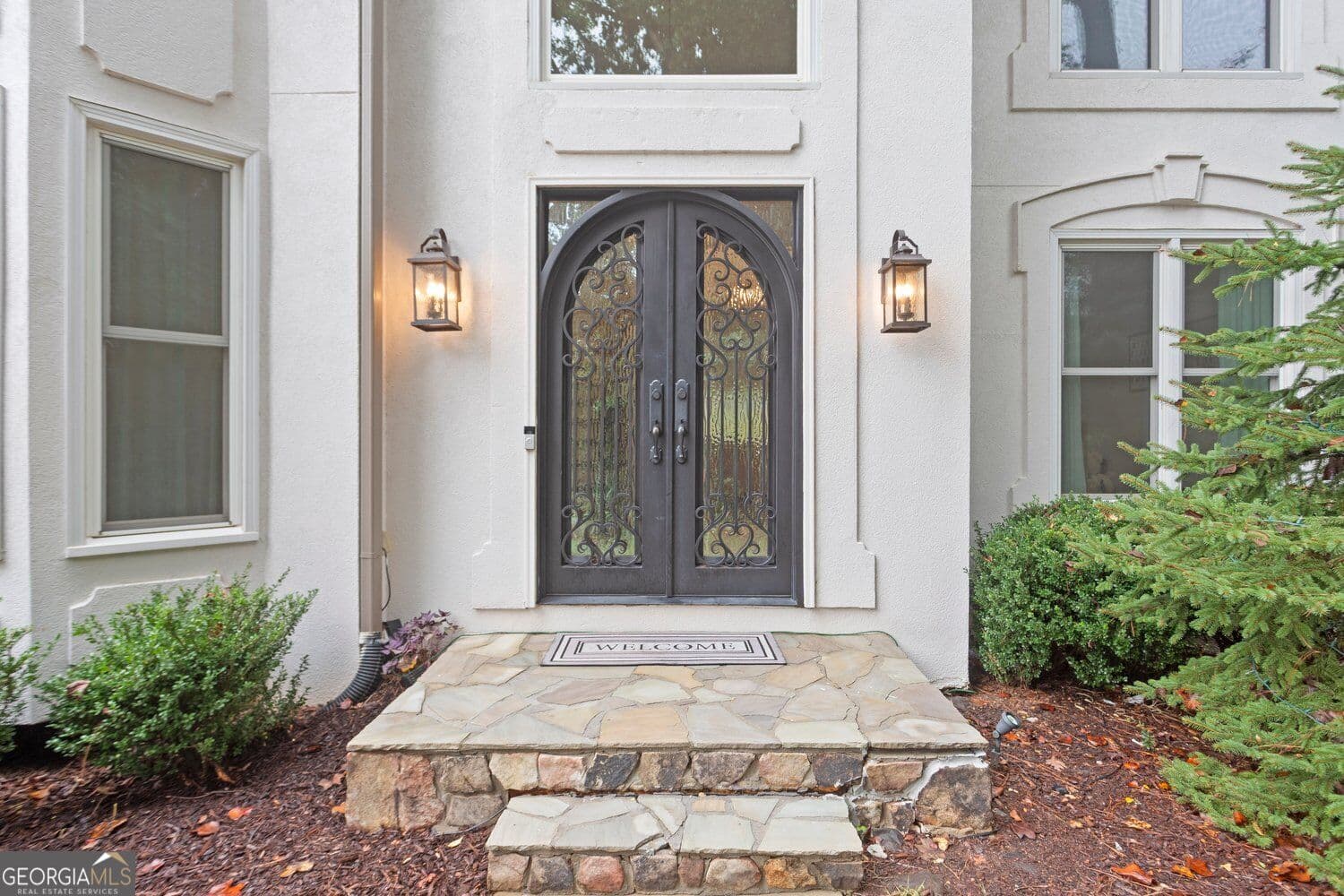 4 bedroom, 2.5 bathroom, 3,067 sq ft single family residence for sale at 5582 Fallsbrook Trace, Acworth, GA 30101 — photo 3