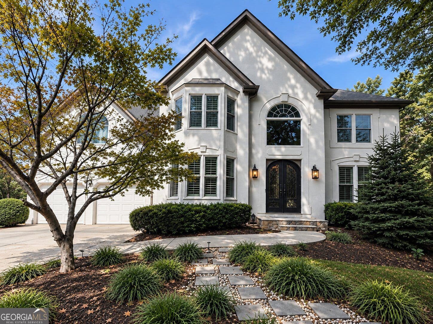 4 bedroom, 2.5 bathroom, 3,067 sq ft single family residence for sale at 5582 Fallsbrook Trace, Acworth, GA 30101 — photo 1 of 53