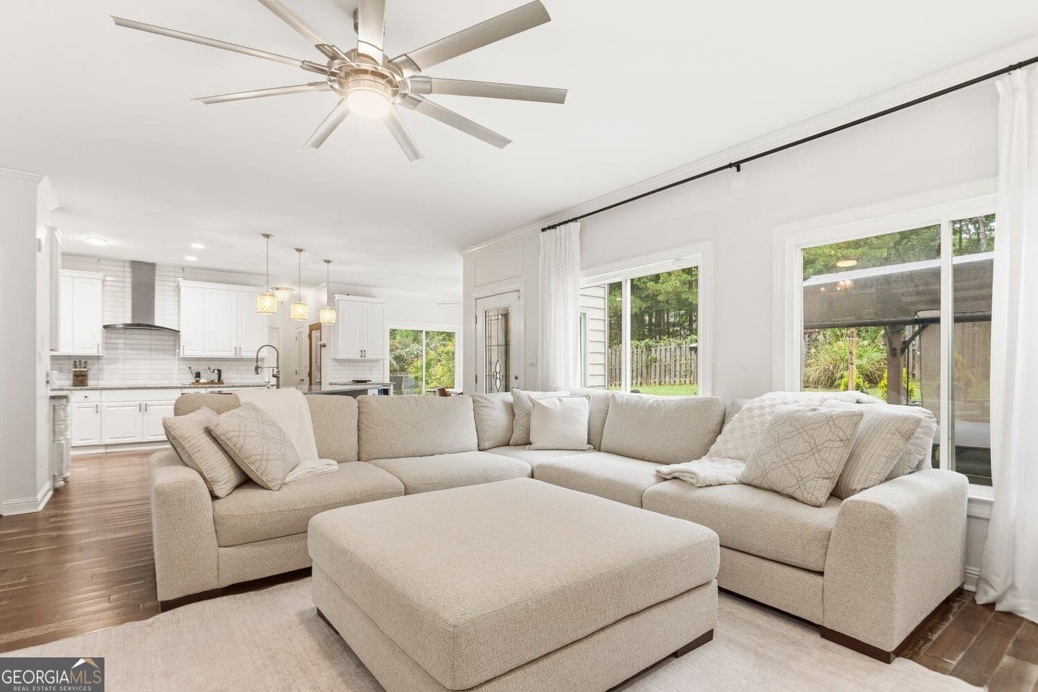 4 bedroom, 2.5 bathroom, 3,067 sq ft single family residence for sale at 5582 Fallsbrook Trace, Acworth, GA 30101 — photo 10