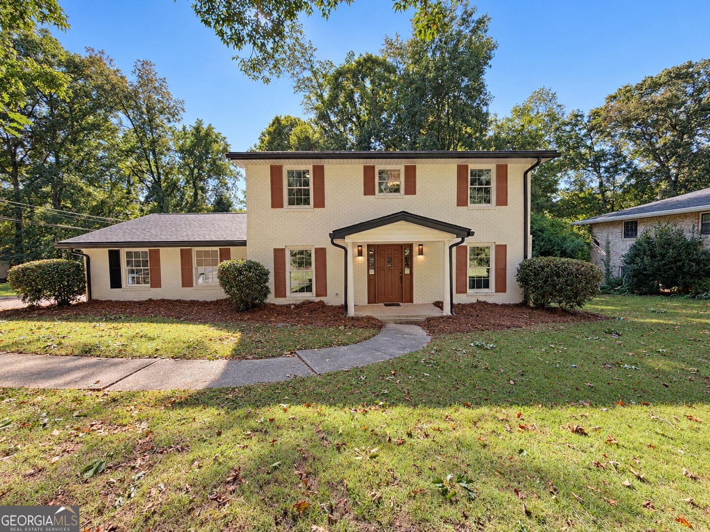 5 bedroom, 3 bathroom, 2,162 sq ft single family residence for sale at 1282 La Mesa Drive, Lawrenceville, GA 30043 — photo 1 of 29