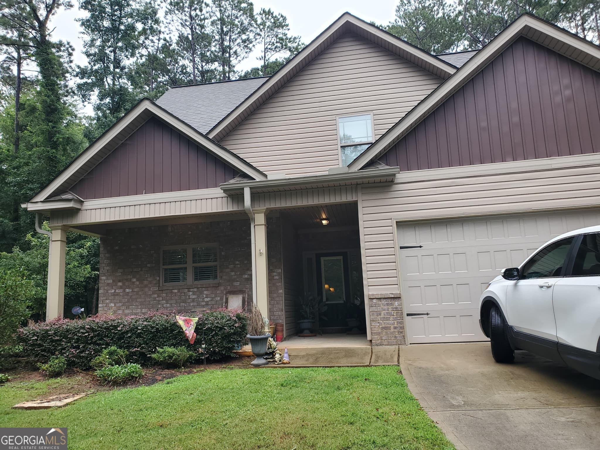 4 bedroom, 2.5 bathroom, 2,046 sq ft single family residence for sale at 575 Starling Drive, Monticello, GA 31064