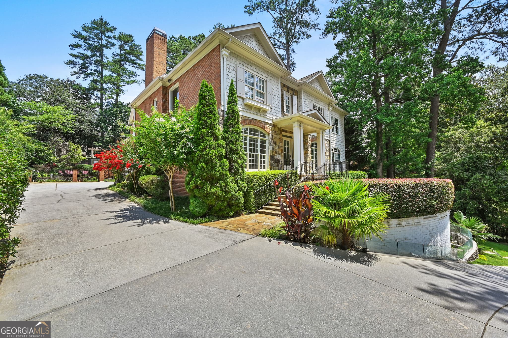8 bedroom, 7.5 bathroom, 7,619 sq ft single family residence for sale at 982 NE CANTER Road, Atlanta, GA 30324 — photo 3