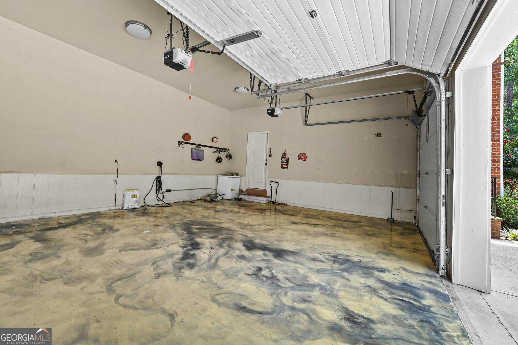 8 bedroom, 7.5 bathroom, 7,619 sq ft single family residence for sale at 982 NE CANTER Road, Atlanta, GA 30324 — photo 10