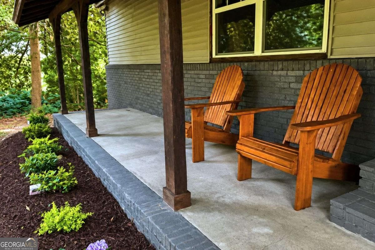 2 bedroom, 2 bathroom, 1,005 sq ft single family residence for sale at 2087 Chatsworth Highway, Ellijay, GA 30540 — photo 6