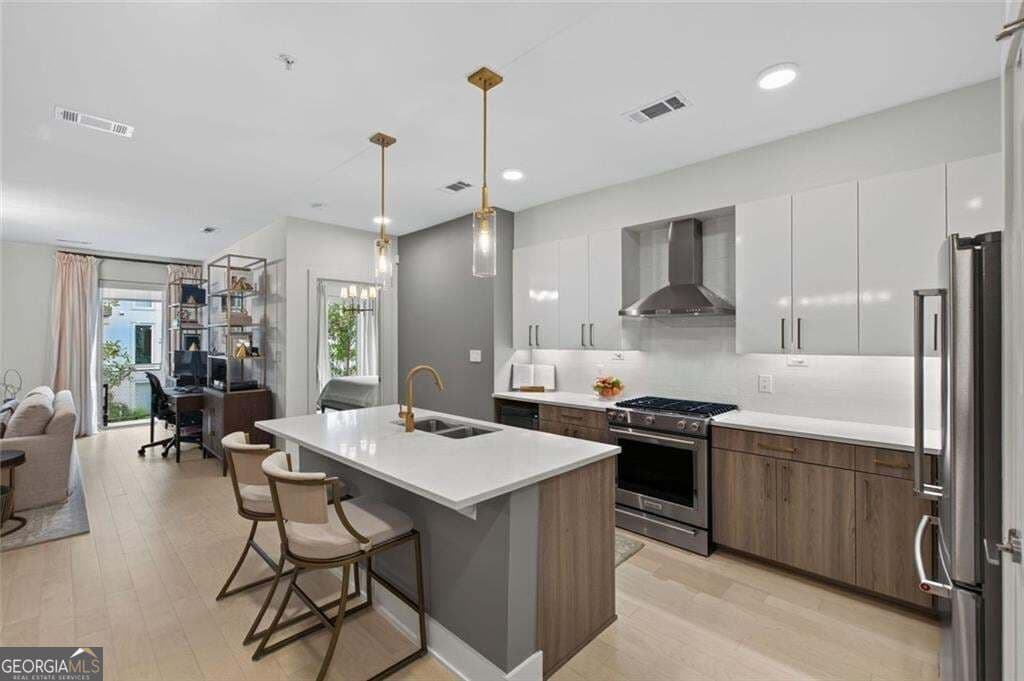 2 bedroom, 2 bathroom, 1,540 sq ft condominium for sale at 775 Juniper Street 328, Atlanta, GA 30308 — photo 2