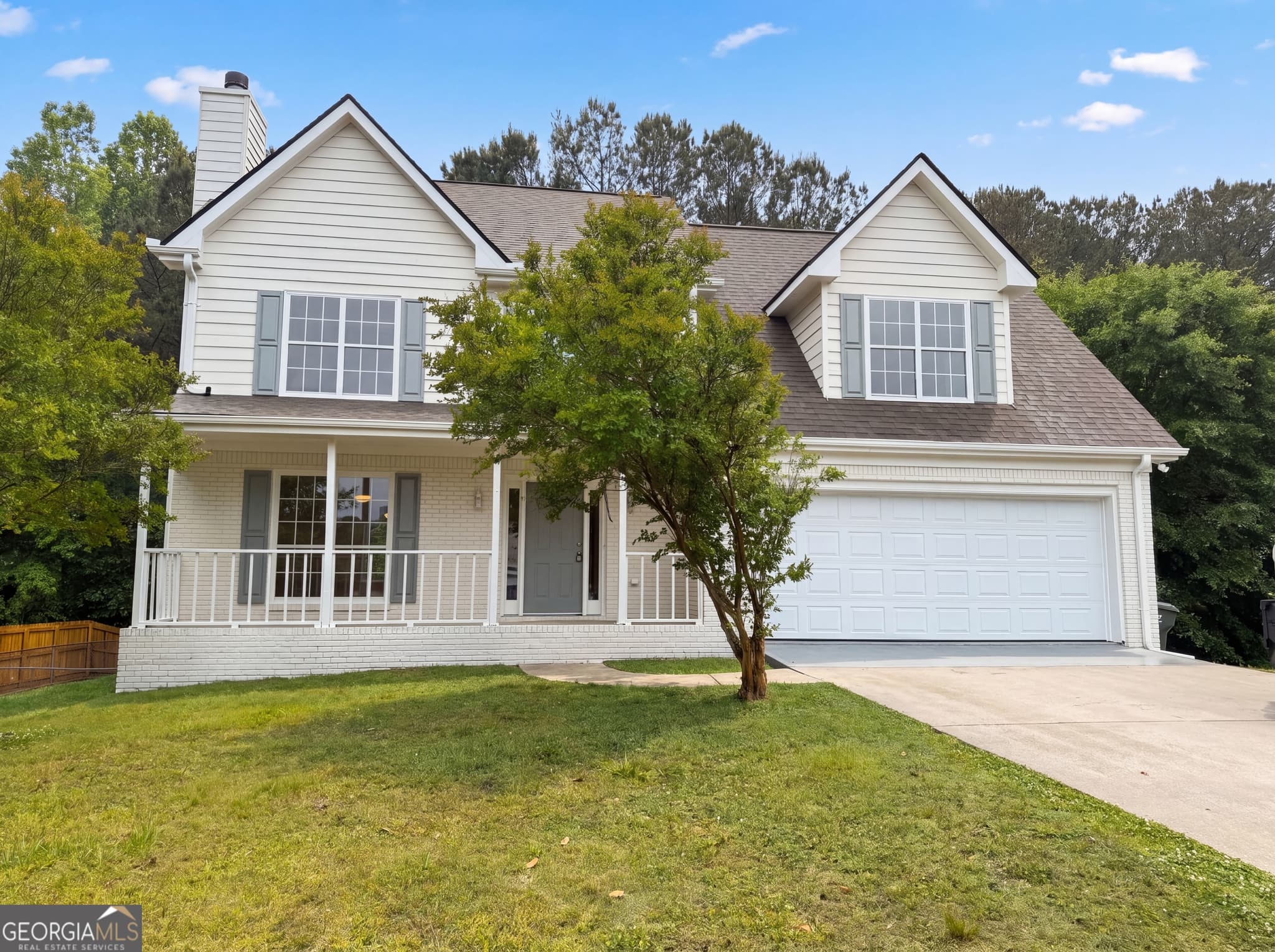 4 bedroom, 2.5 bathroom, 2,877 sq ft single family residence sold at 1555 Rose Pointe Drive, Loganville, GA 30052