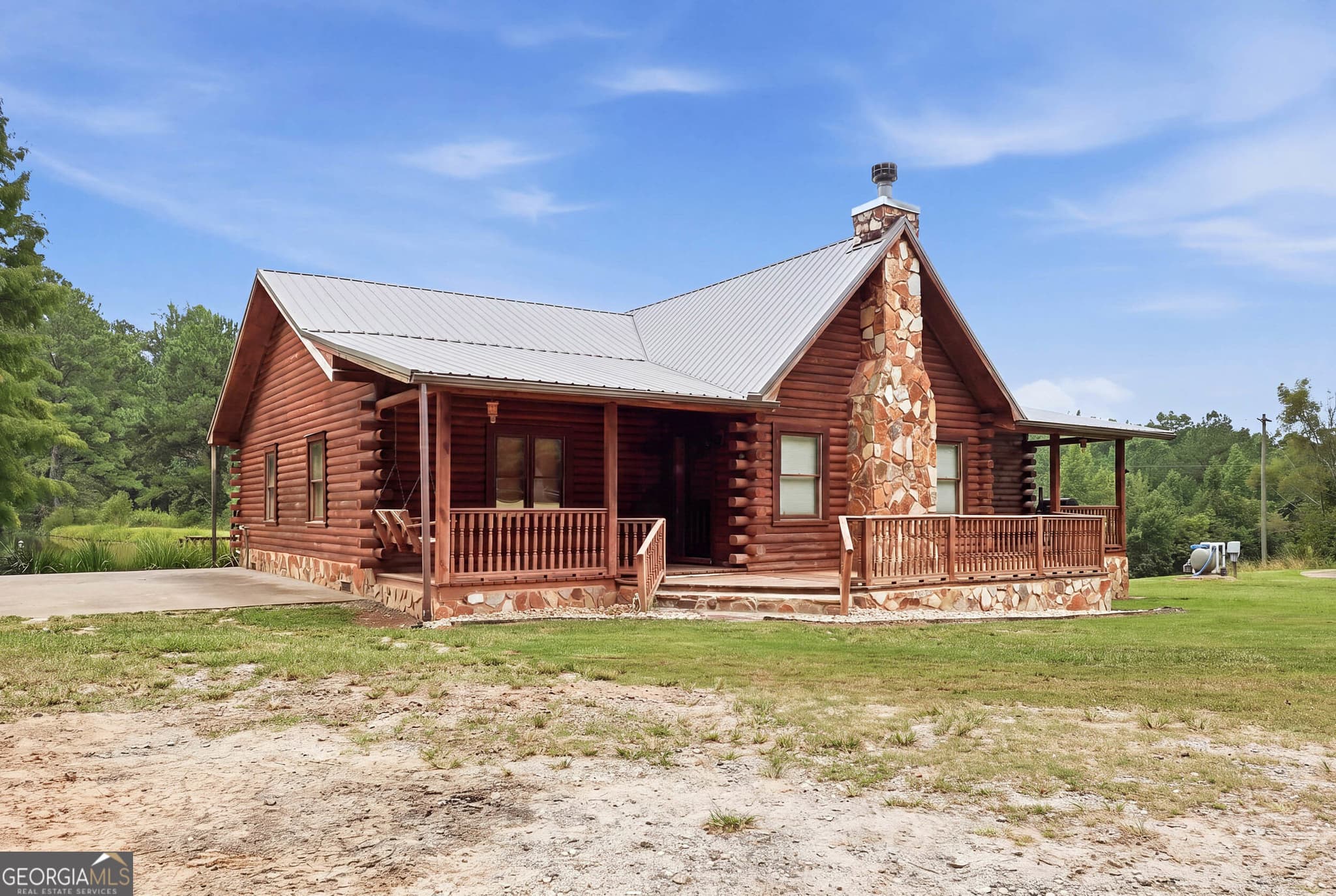 3 bedroom, 2 bathroom, 1,835 sq ft cabin,single family residence under contract at 2342 Davis Brothers Road, Richland, GA 31825 — photo 2