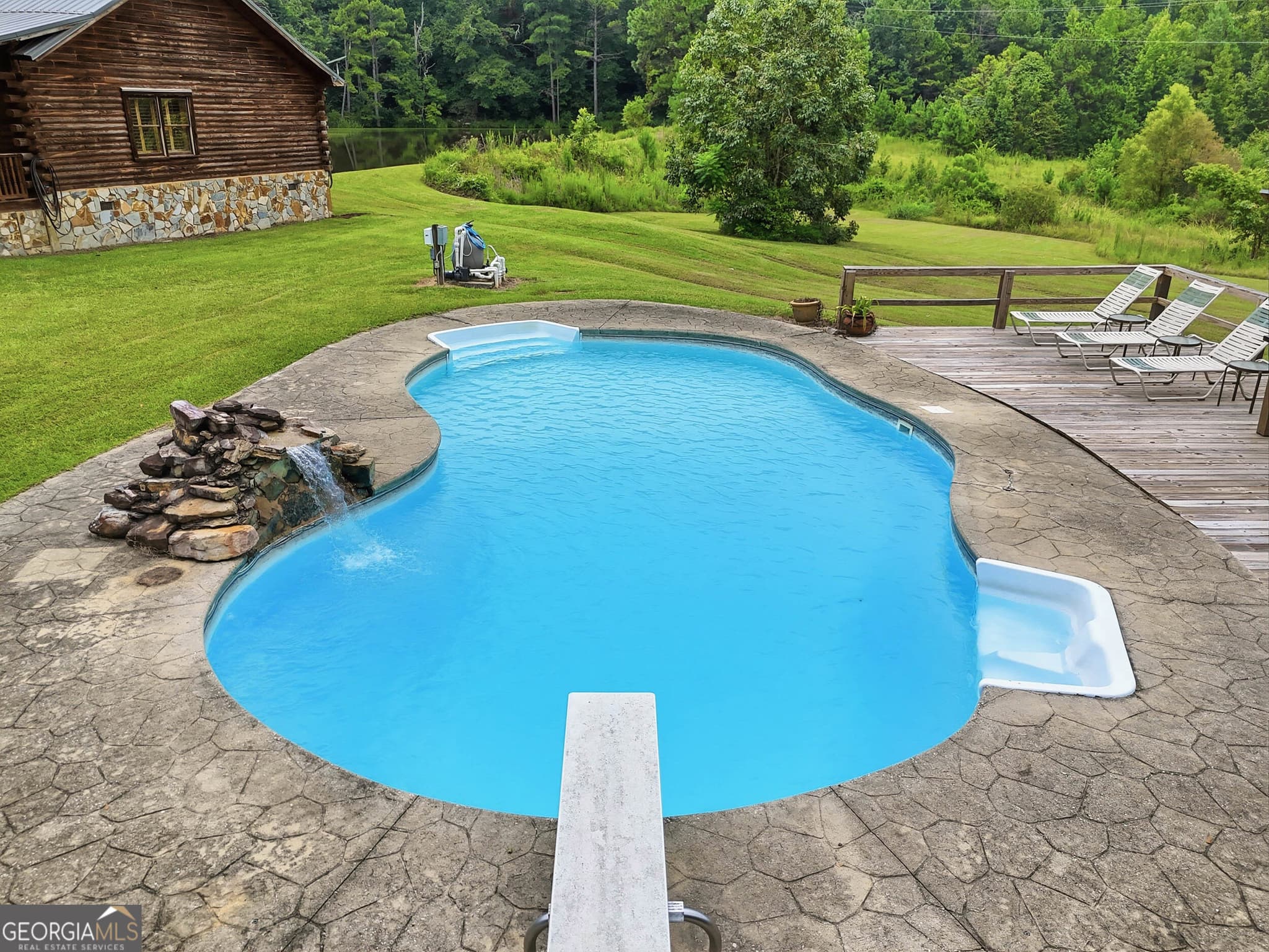 3 bedroom, 2 bathroom, 1,835 sq ft cabin,single family residence under contract at 2342 Davis Brothers Road, Richland, GA 31825 — photo 7