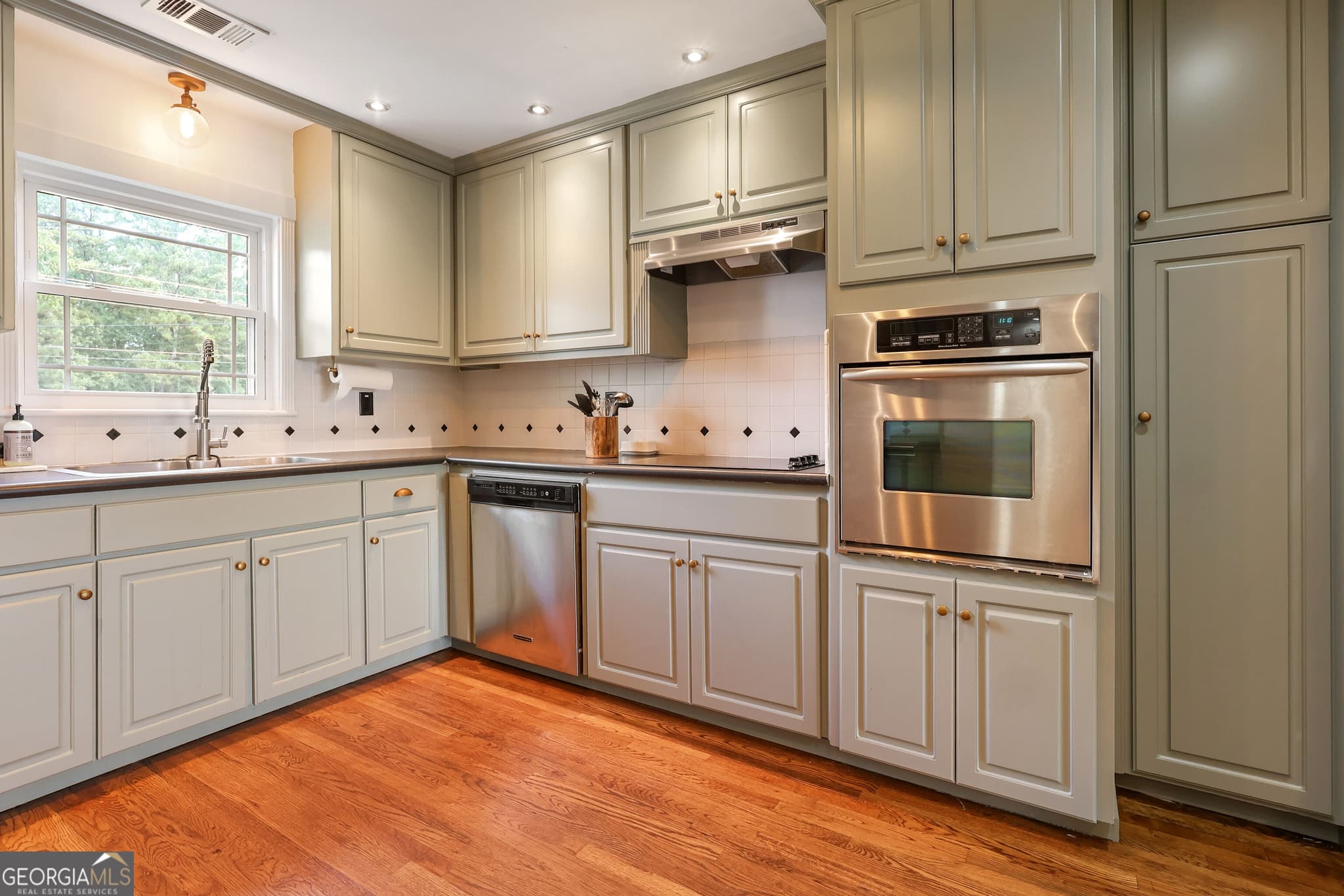 5 bedroom, 3.5 bathroom, 4,165 sq ft single family residence for sale at 3112 Highway 81, Mcdonough, GA 30252 — photo 6