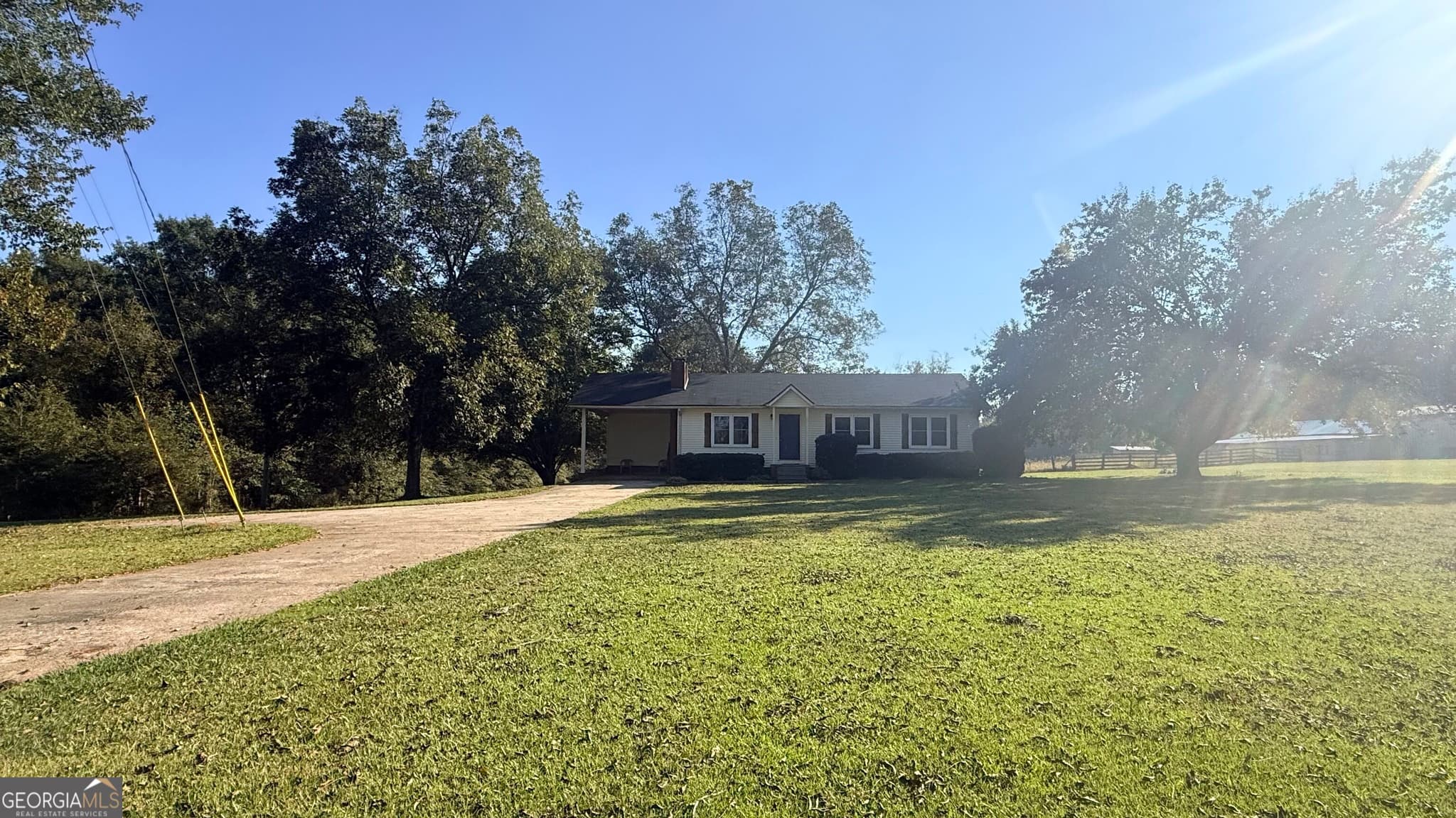 2 bedroom, 1.5 bathroom, 1,344 sq ft single family residence for sale at 1670 Sandy Flat Road, Bowdon, GA 30108 — photo 2