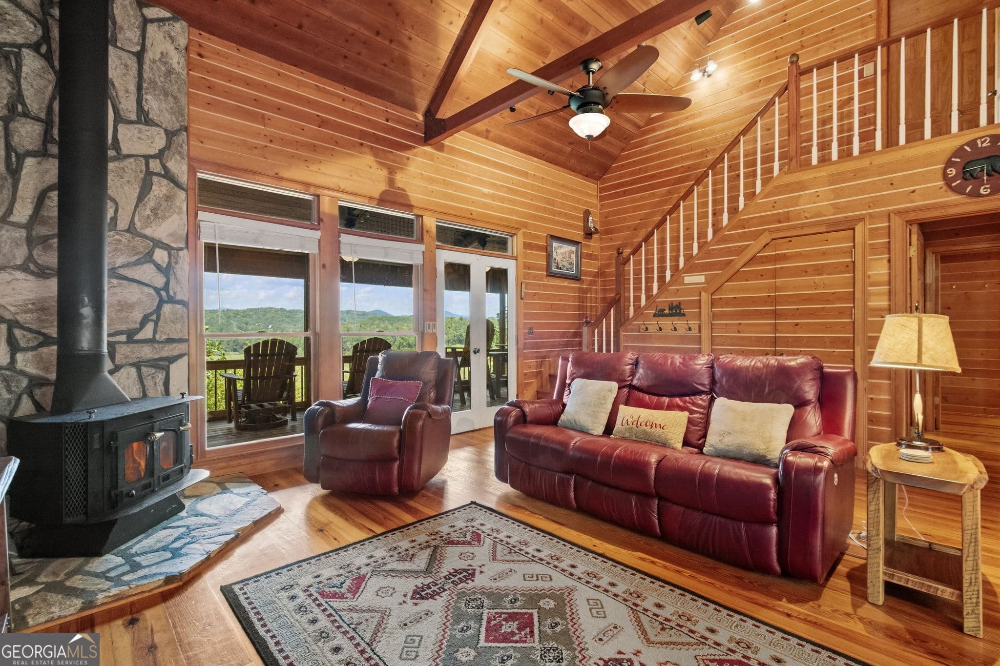 3 bedroom, 2.5 bathroom, 1,296 sq ft cabin,single family residence for sale at 517 Ridge Road, Blue Ridge, GA 30513 — photo 6