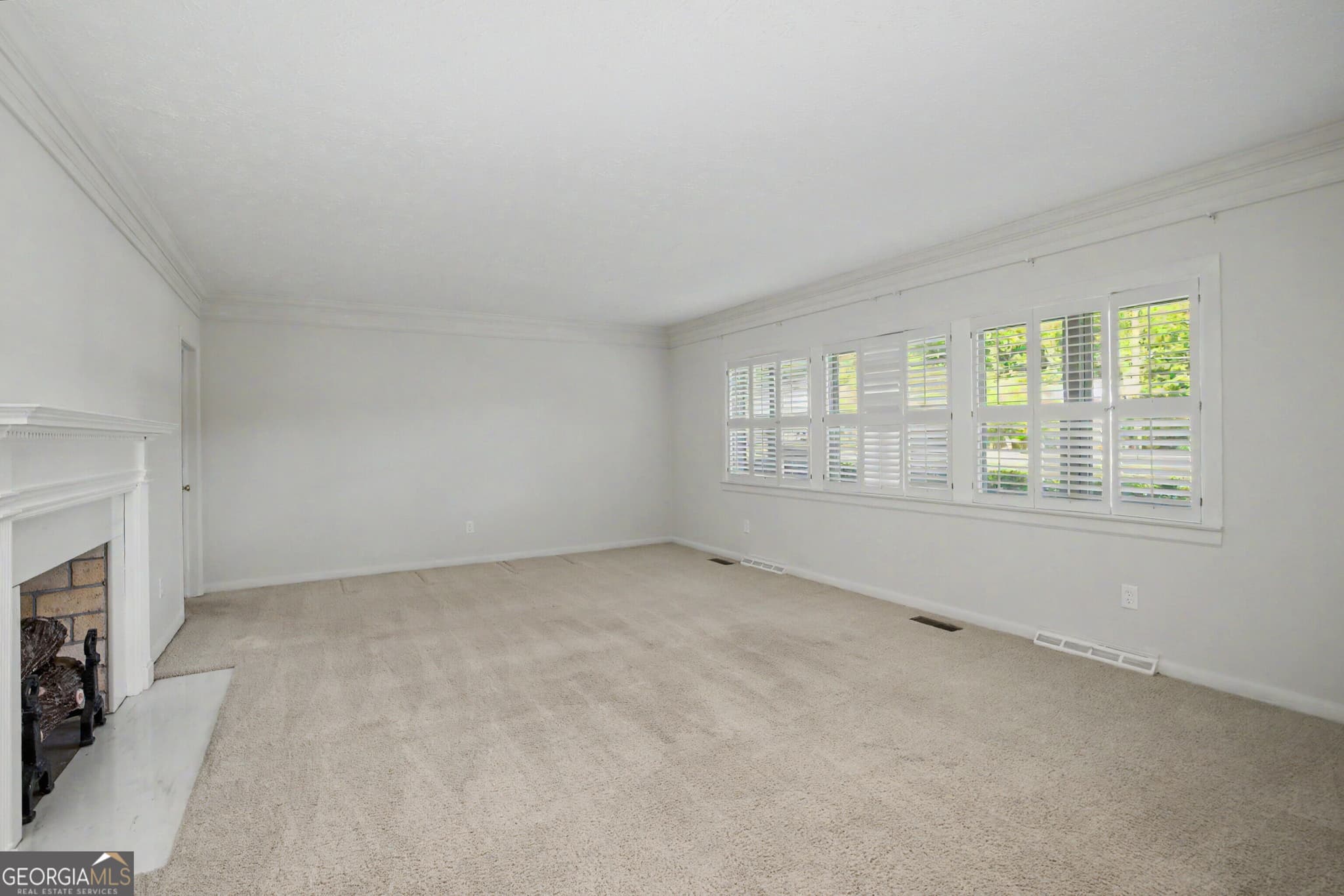 3 bedroom, 2 bathroom, 2,591 sq ft single family residence for sale at 17962 Main Street, Woodbury, GA 30293 — photo 7