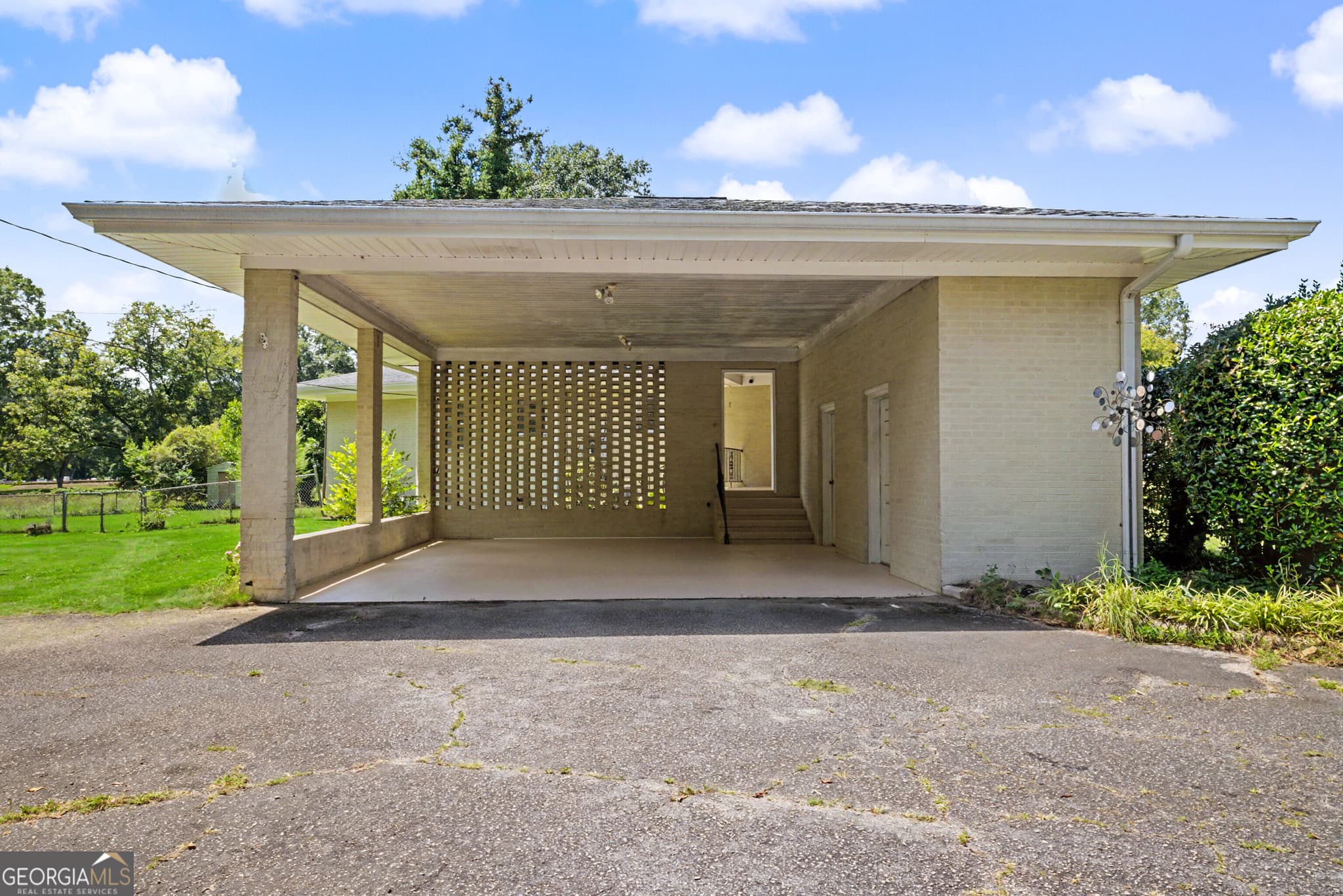 3 bedroom, 2 bathroom, 2,591 sq ft single family residence for sale at 17962 Main Street, Woodbury, GA 30293 — photo 5