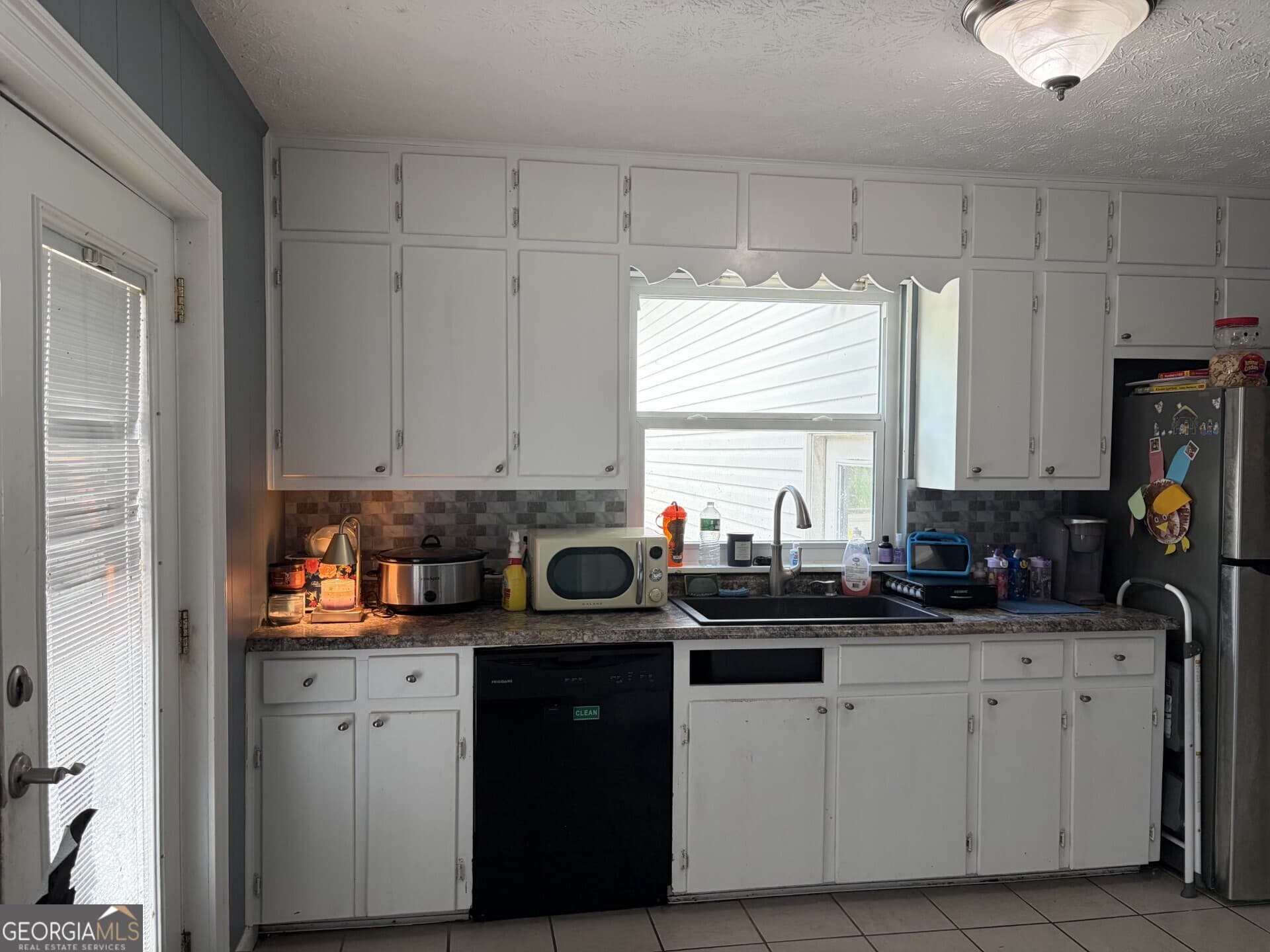 4 bedroom, 2 bathroom, 1,506 sq ft single family residence under contract at 349 Woolard Road, Folkston, GA 31537 — photo 5