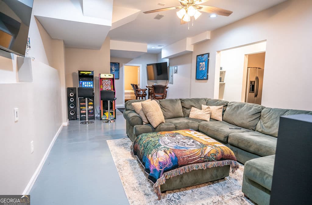 2 bedroom, 1 bathroom, 990 sq ft single family residence for rent at 80 Adrians Lane BASEMENT, Covington, GA 30016 for $2,400 a month — photo 5