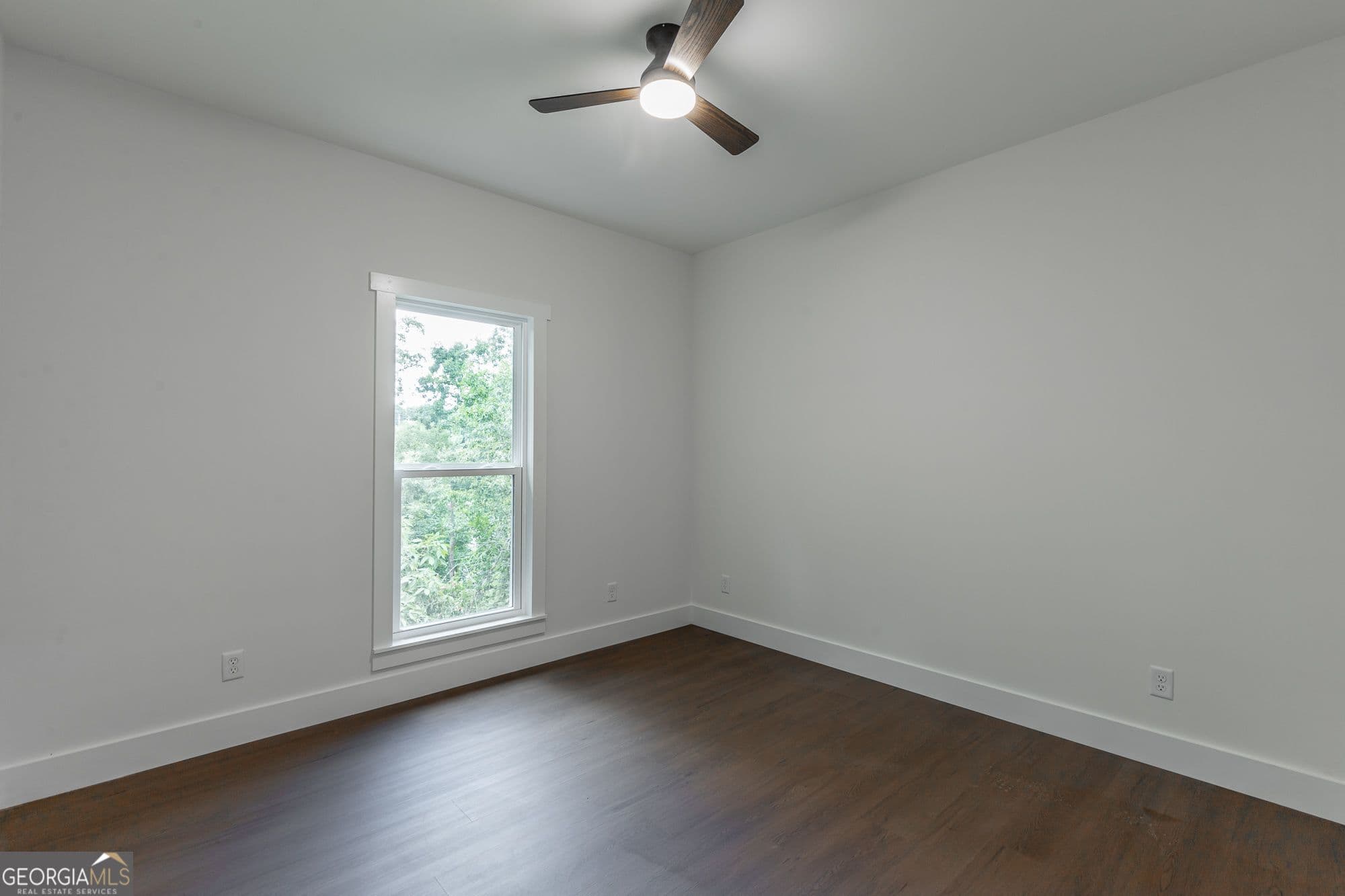 3 bedroom, 2 bathroom, 1,416 sq ft single family residence under contract at 18 Battle Bluff Drive, Rossville, GA 30741 — photo 9