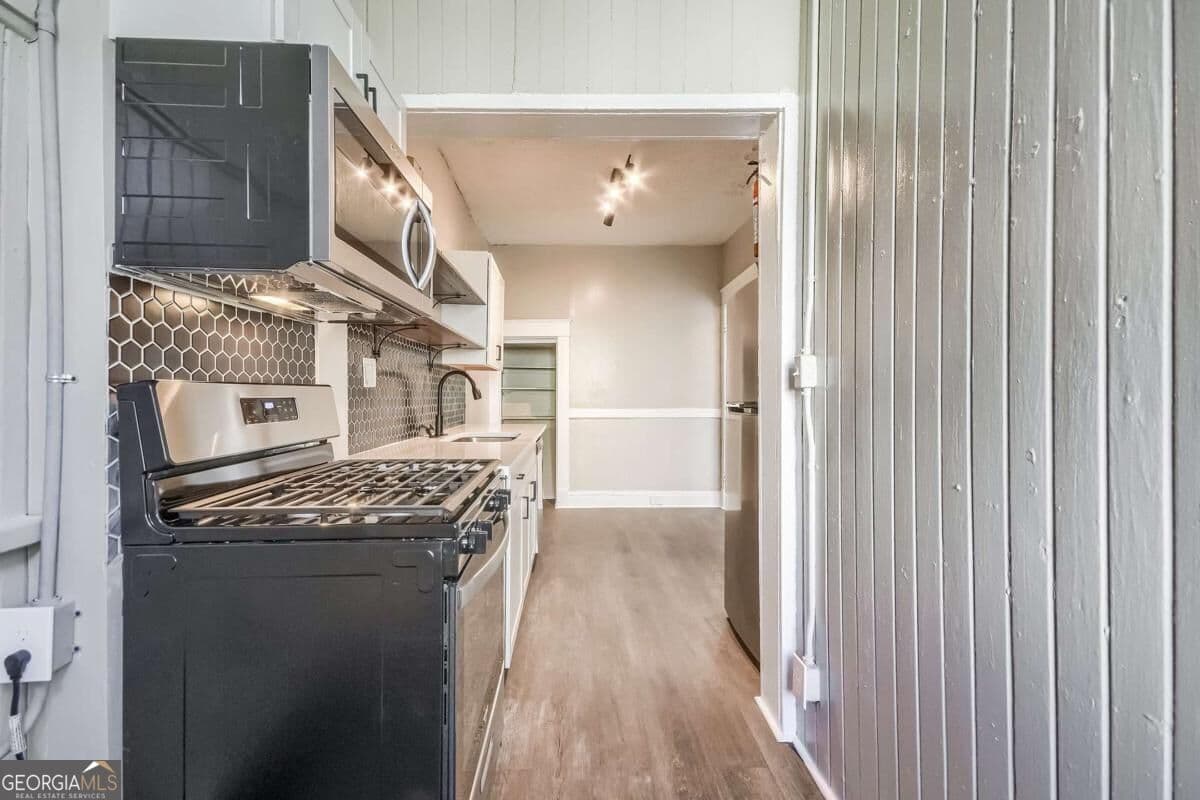 multi family,quadruplex for sale at 1445 Lucile Avenue, Atlanta, GA 30310 — photo 7