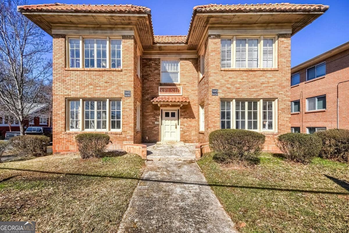 multi family,quadruplex for sale at 1445 Lucile Avenue, Atlanta, GA 30310 — photo 1 of 31