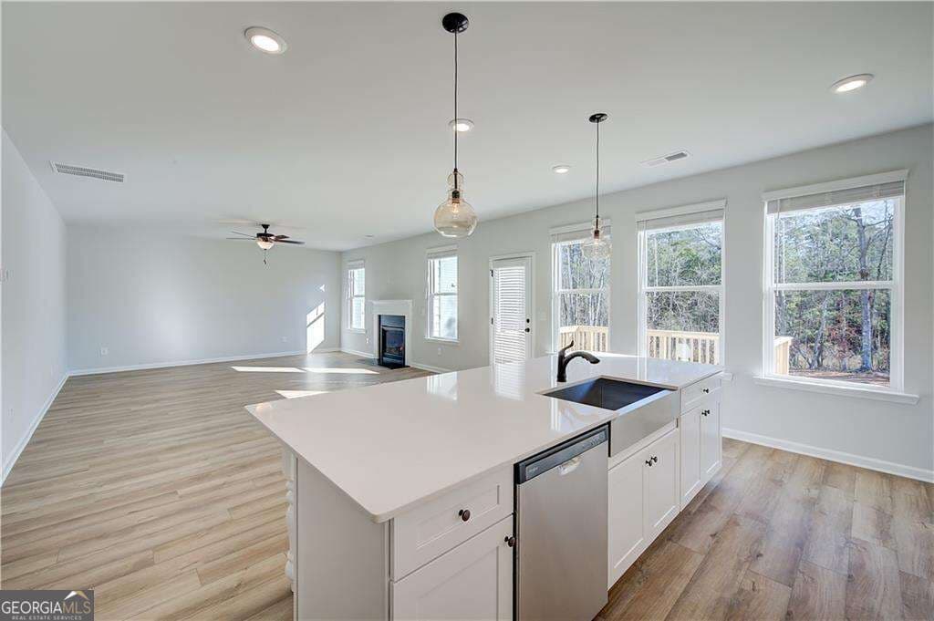 4 bedroom, 3 bathroom, 2,517 sq ft single family residence for sale at 901 Kranston Drive, Locust Grove, GA 30248 — photo 10