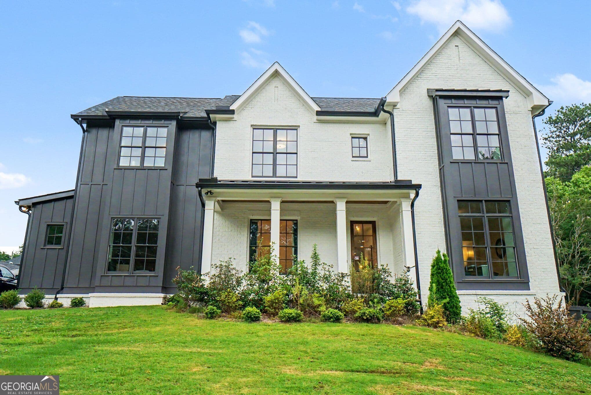 5 bedroom, 4.5 bathroom, 4,612 sq ft single family residence for sale at 609 Reed Road, Smyrna, GA 30082 — photo 2