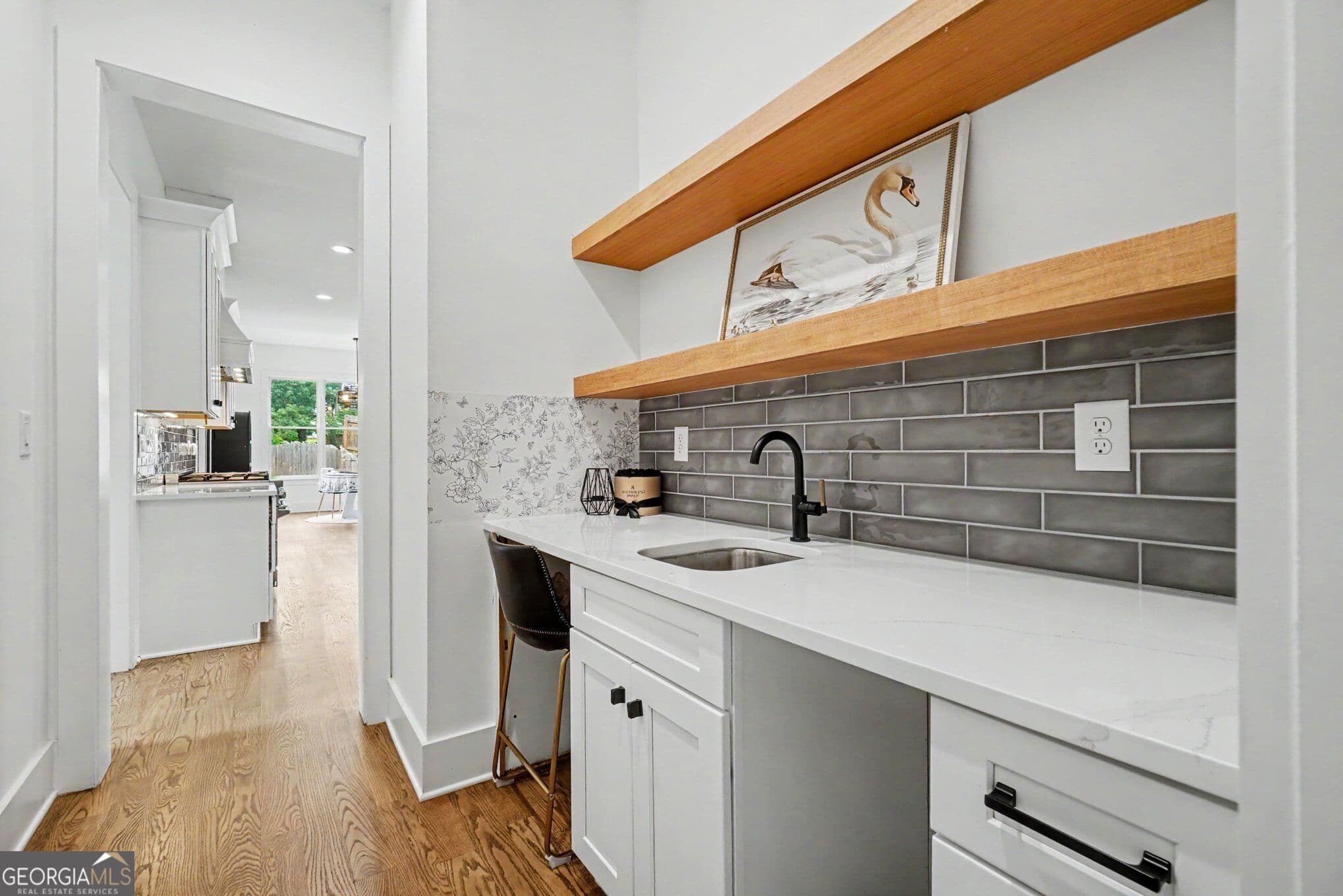 5 bedroom, 4.5 bathroom, 4,612 sq ft single family residence for sale at 609 Reed Road, Smyrna, GA 30082 — photo 7