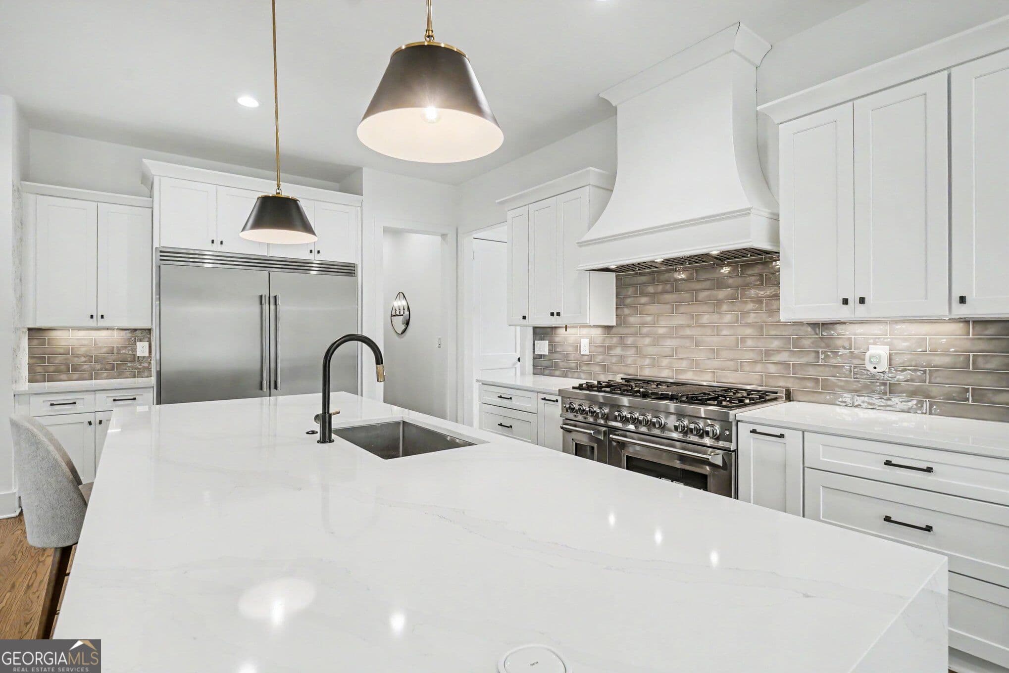 5 bedroom, 4.5 bathroom, 4,612 sq ft single family residence for sale at 609 Reed Road, Smyrna, GA 30082 — photo 5