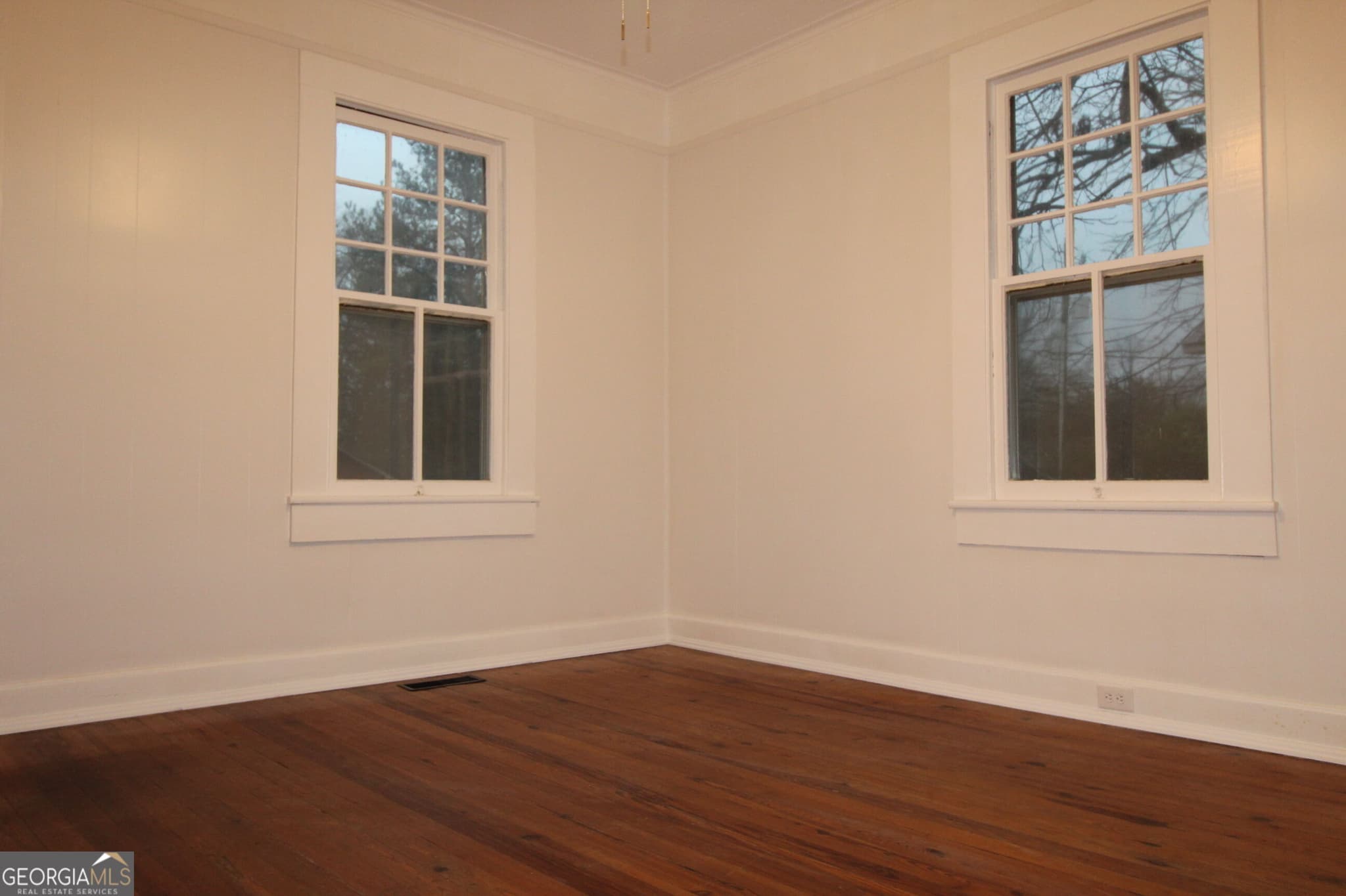 2 bedroom, 1 bathroom, 1,064 sq ft single family residence for rent at 402 Jefferson Street, Lagrange, GA 30240 for $1,350 a month — photo 9