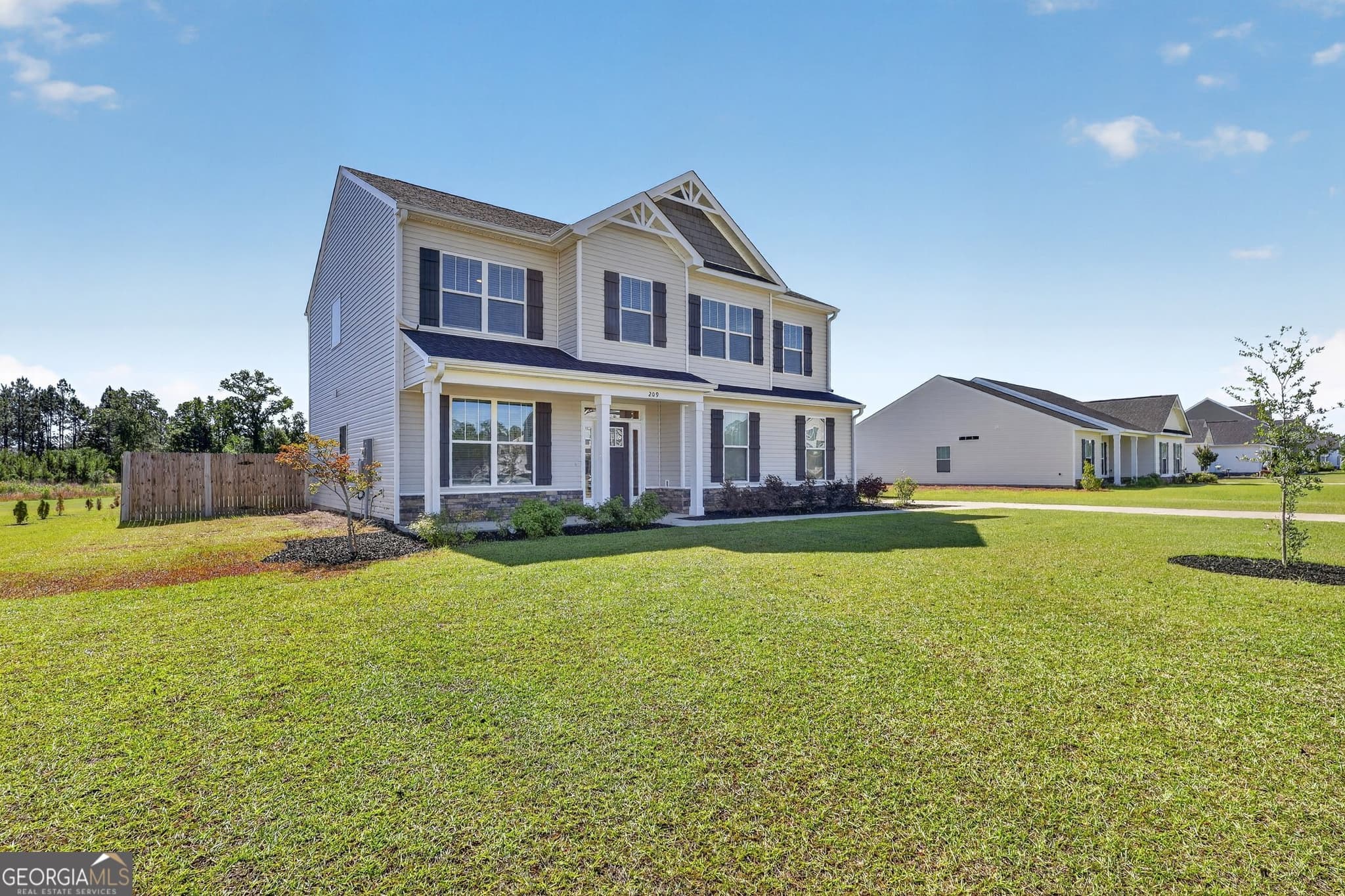 4 bedroom, 2.5 bathroom, 2,324 sq ft single family residence for sale at 209 Archer Road, Statesboro, GA 30461 — photo 1 of 19