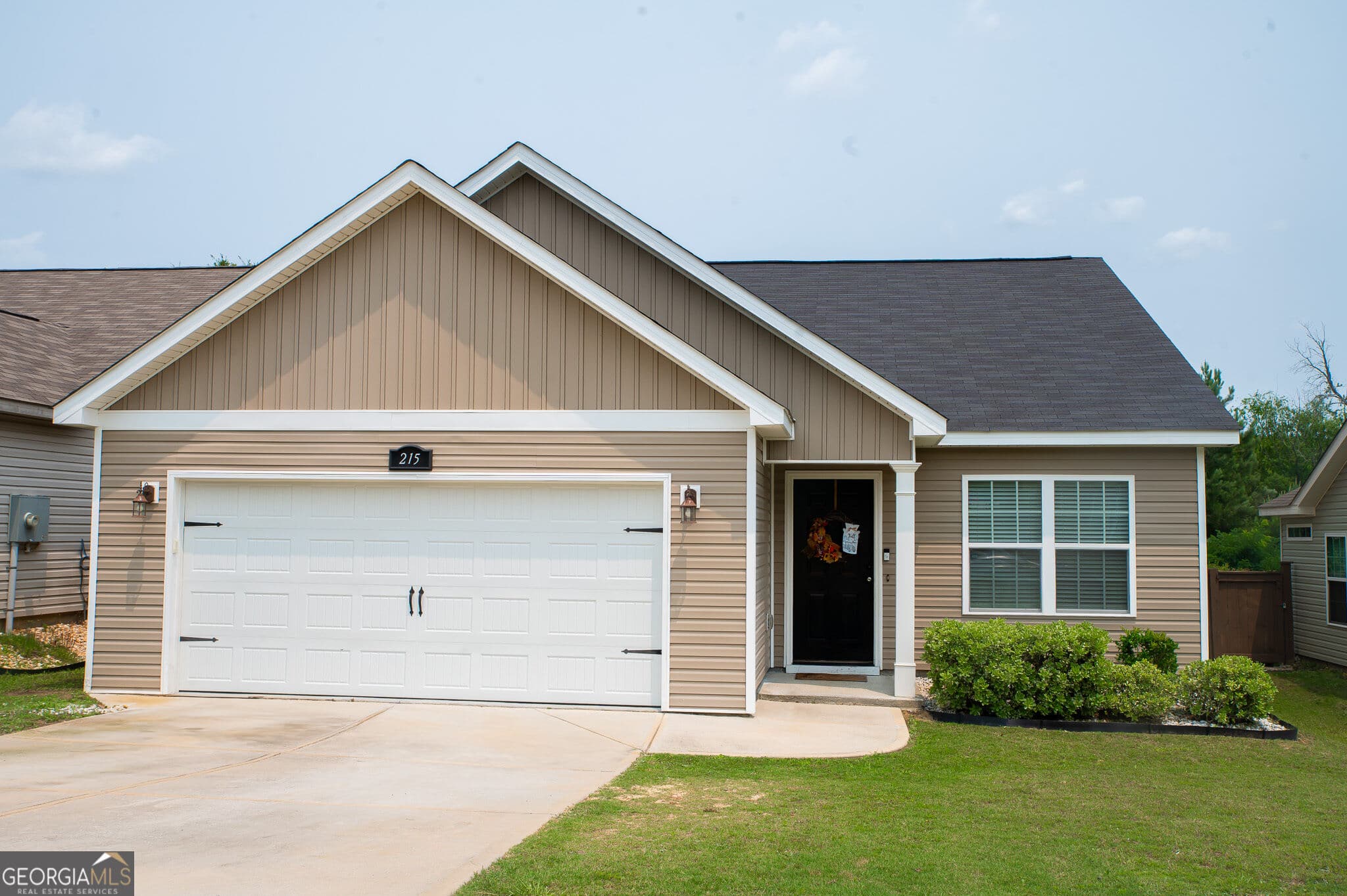3 bedroom, 2 bathroom, 1,431 sq ft single family residence for sale at 215 Allentown Lane, Macon, GA 31216 — photo 2